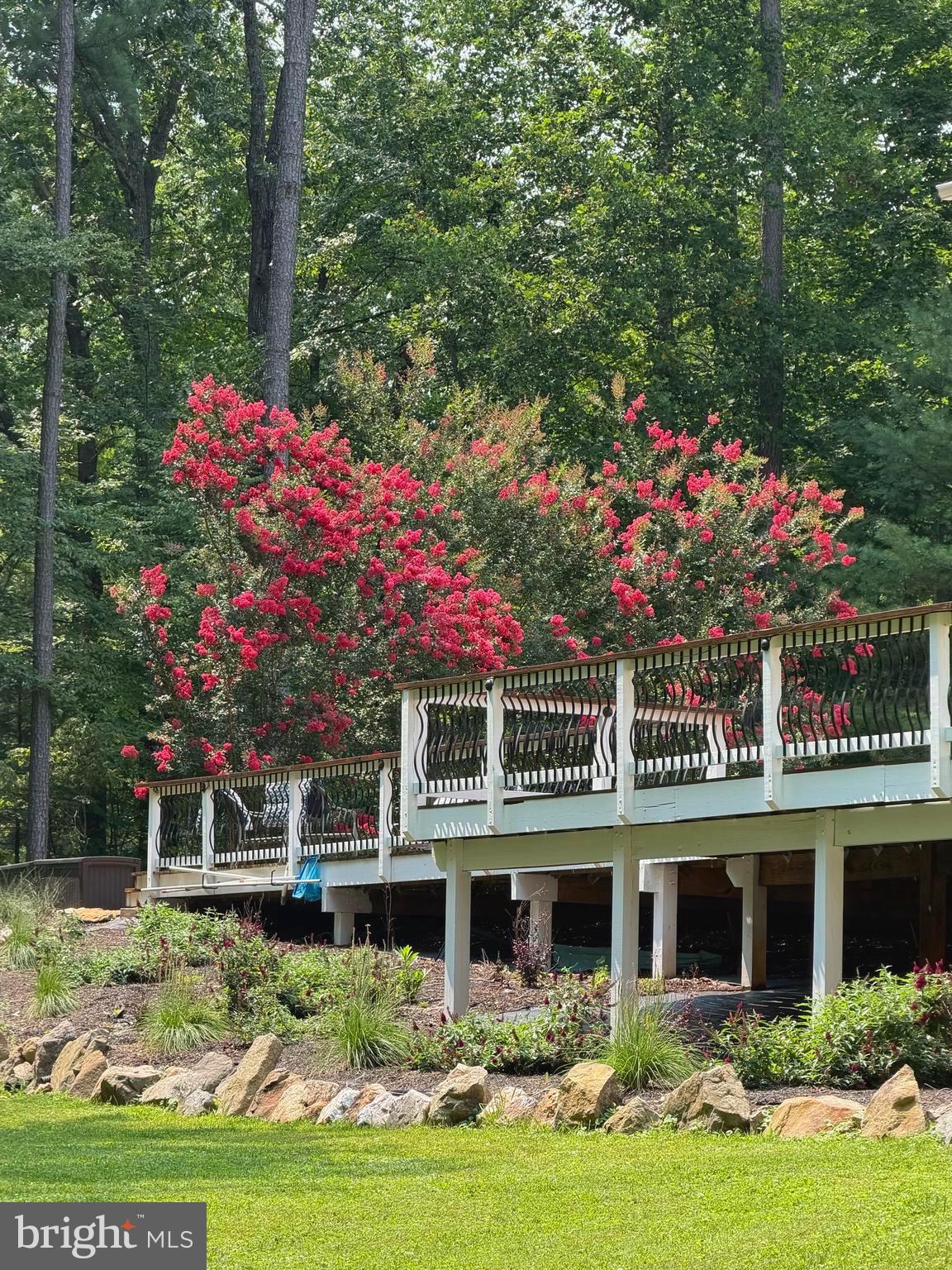 700 BATTLE MOUNTAIN ROAD