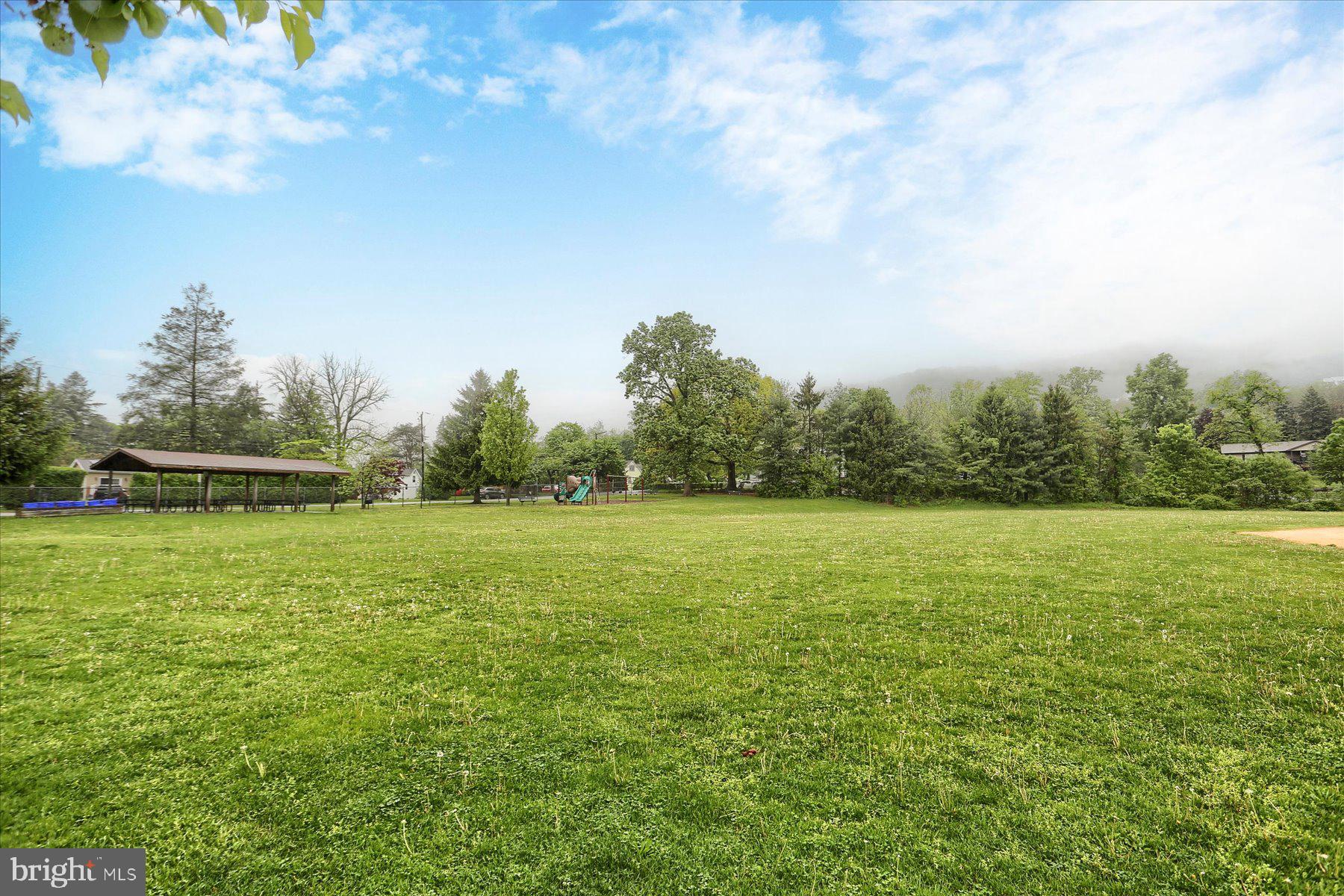 SUMMERDALE - Residential