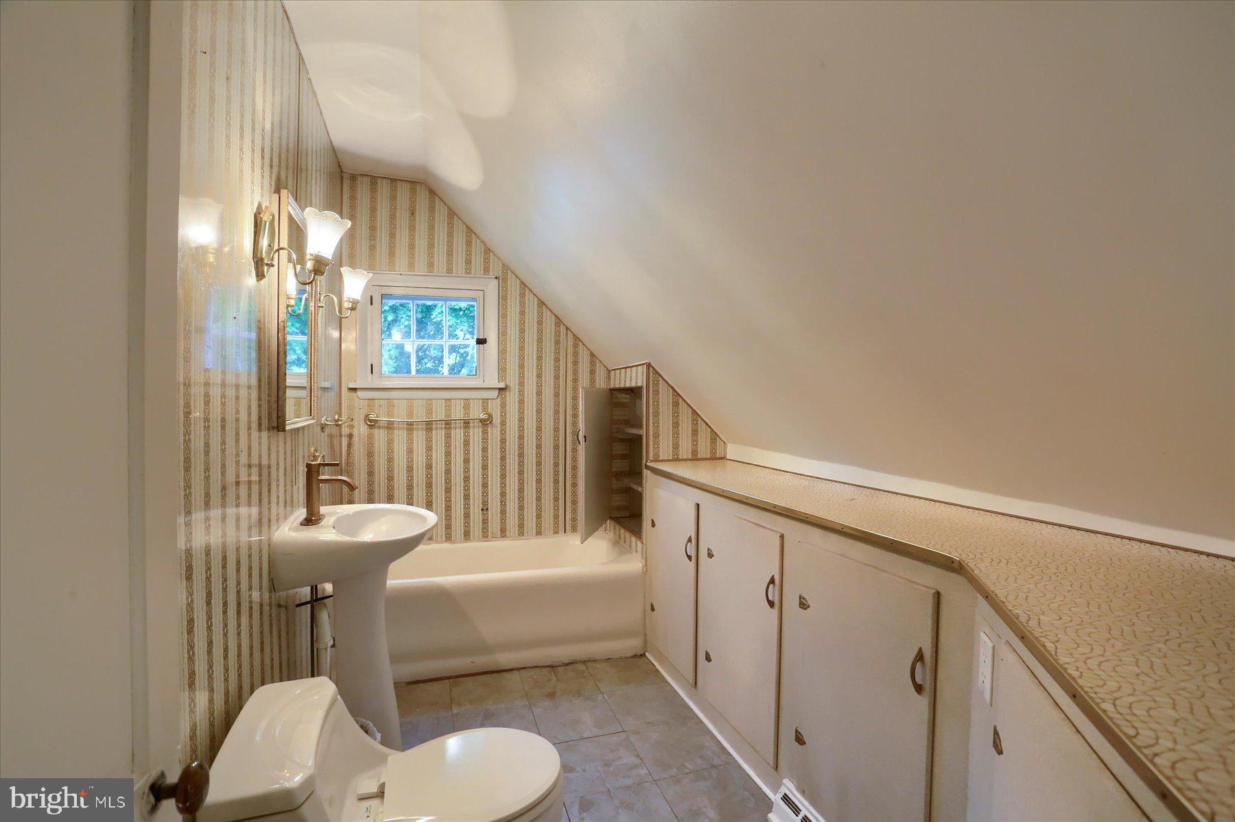 SUMMERDALE - Residential