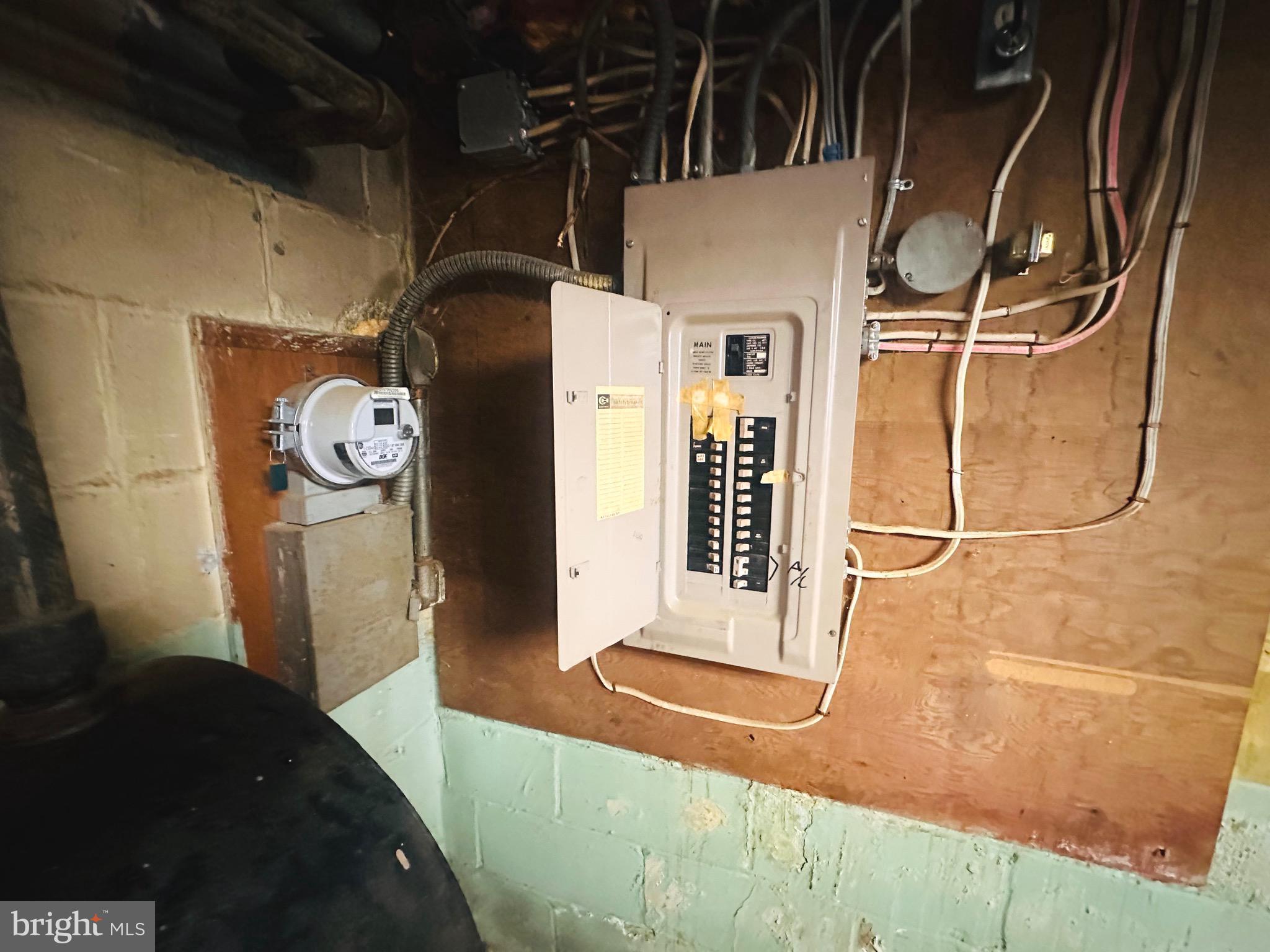 WEST ARLINGTON - Residential