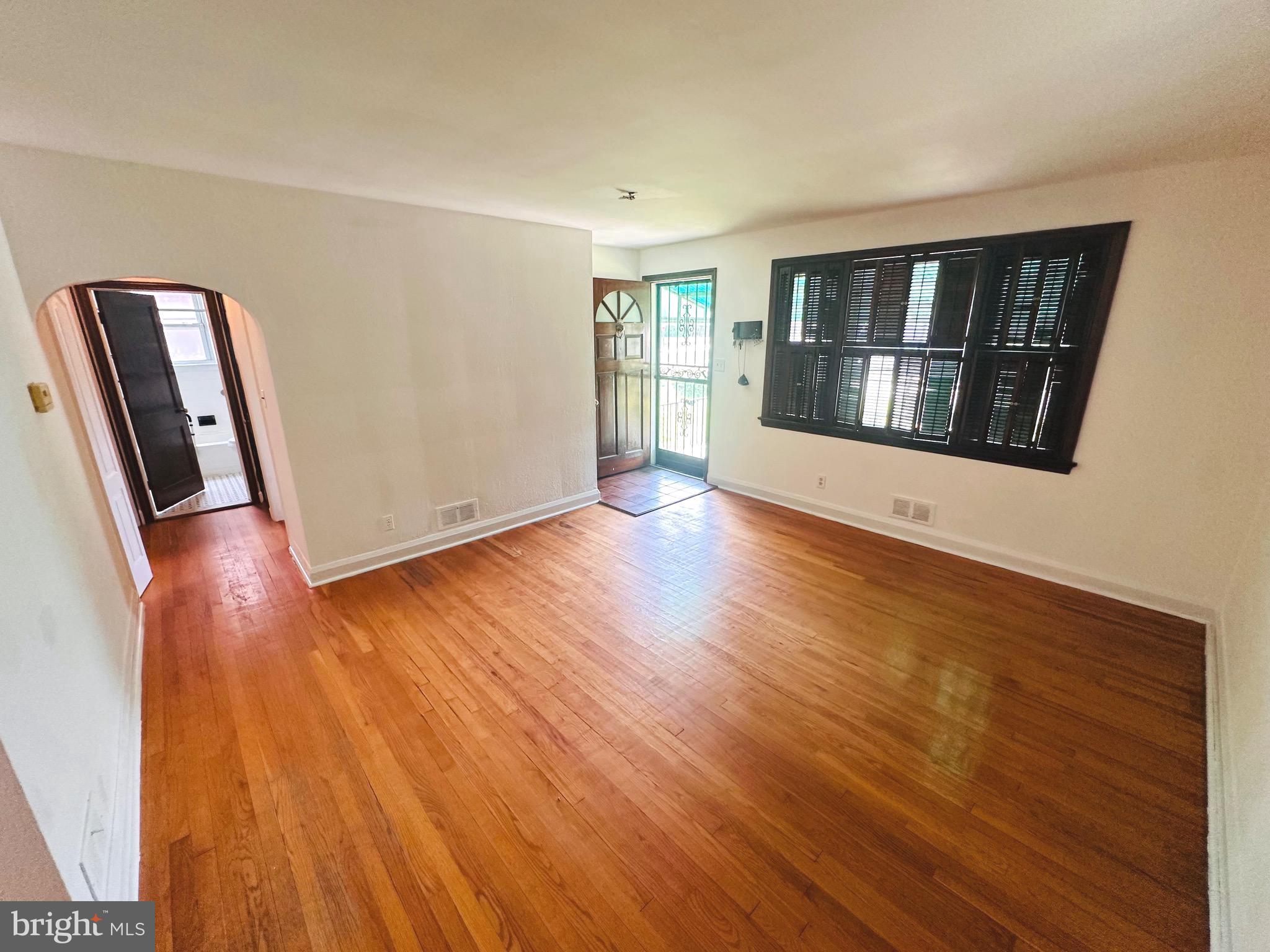 WEST ARLINGTON - Residential