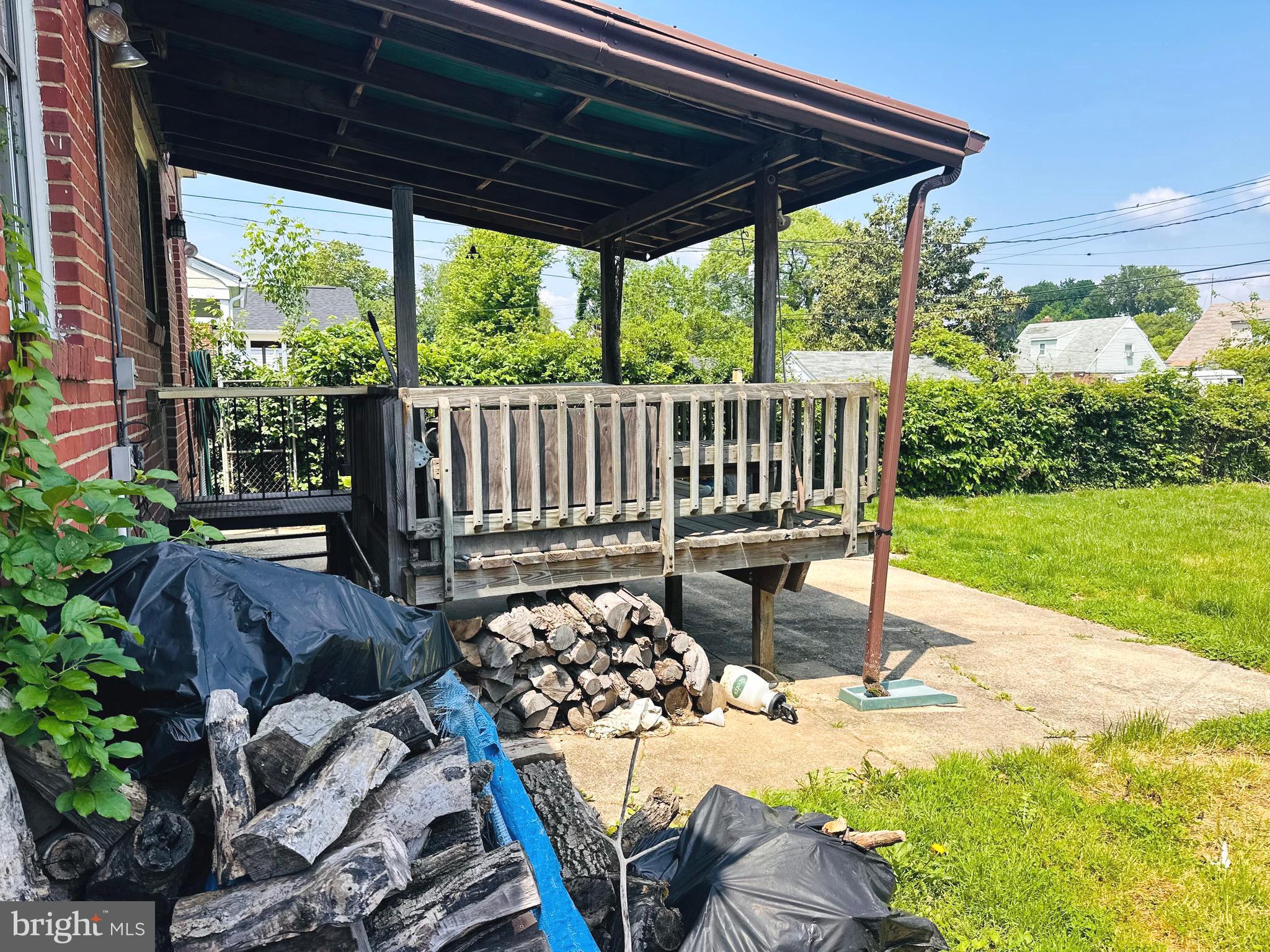 WEST ARLINGTON - Residential