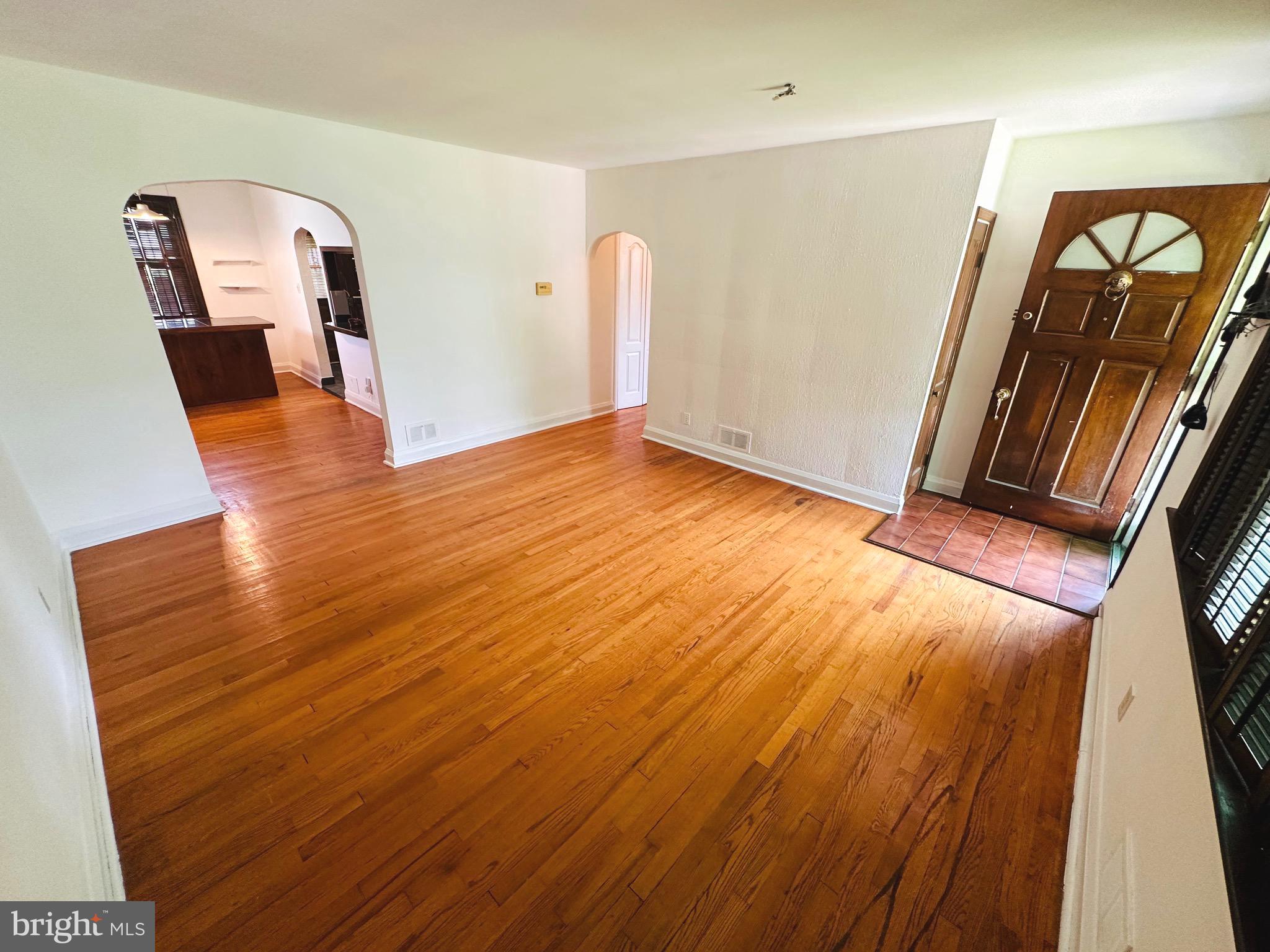 WEST ARLINGTON - Residential