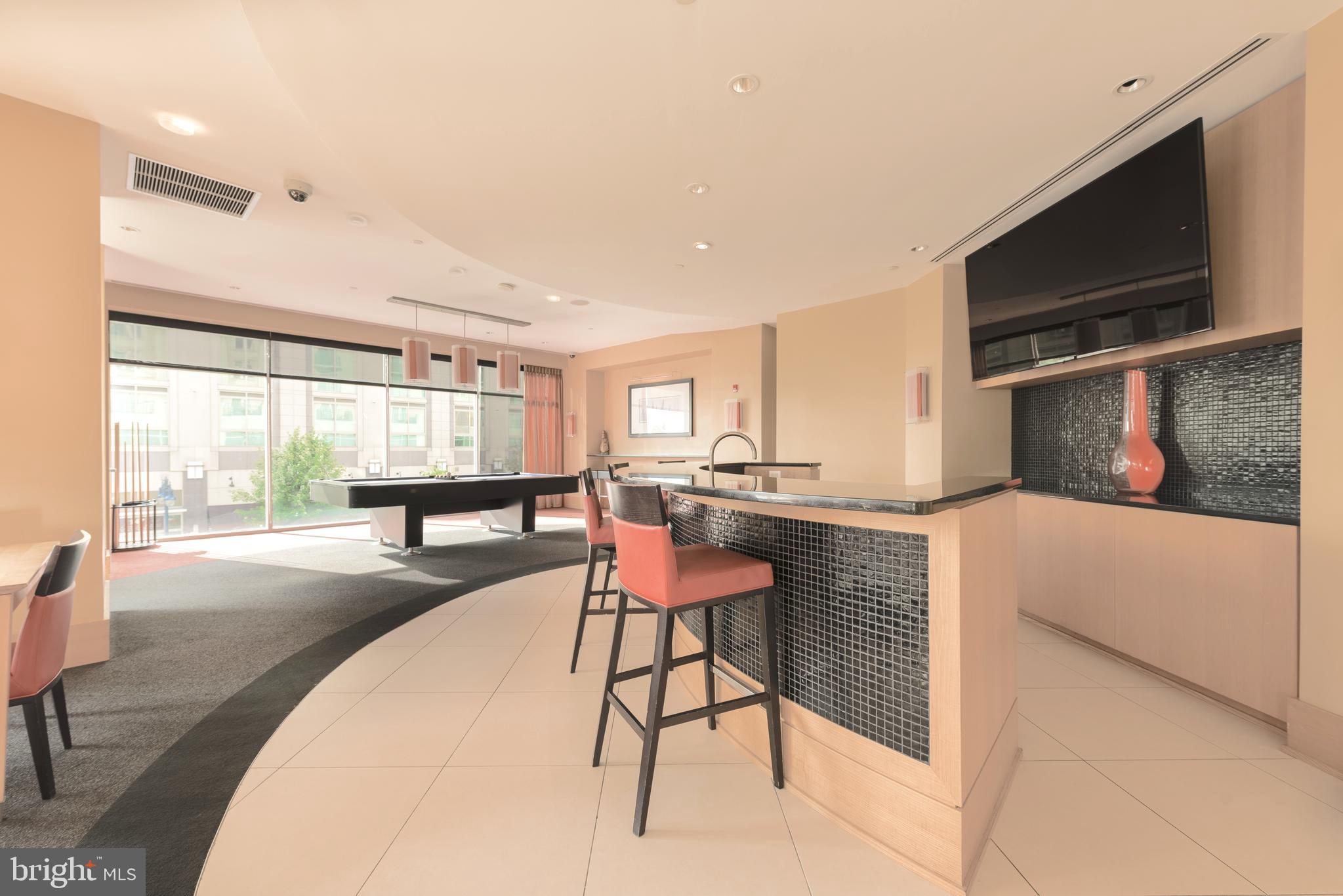 ONE NATIONAL HARBOR CONDOMINIUM - Residential