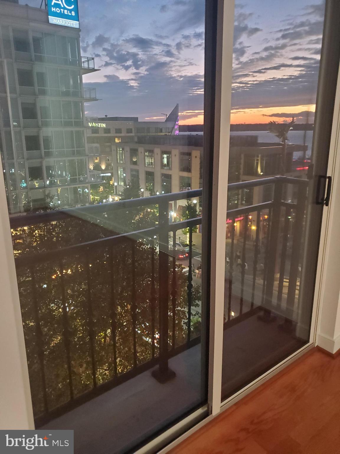 ONE NATIONAL HARBOR CONDOMINIUM - Residential