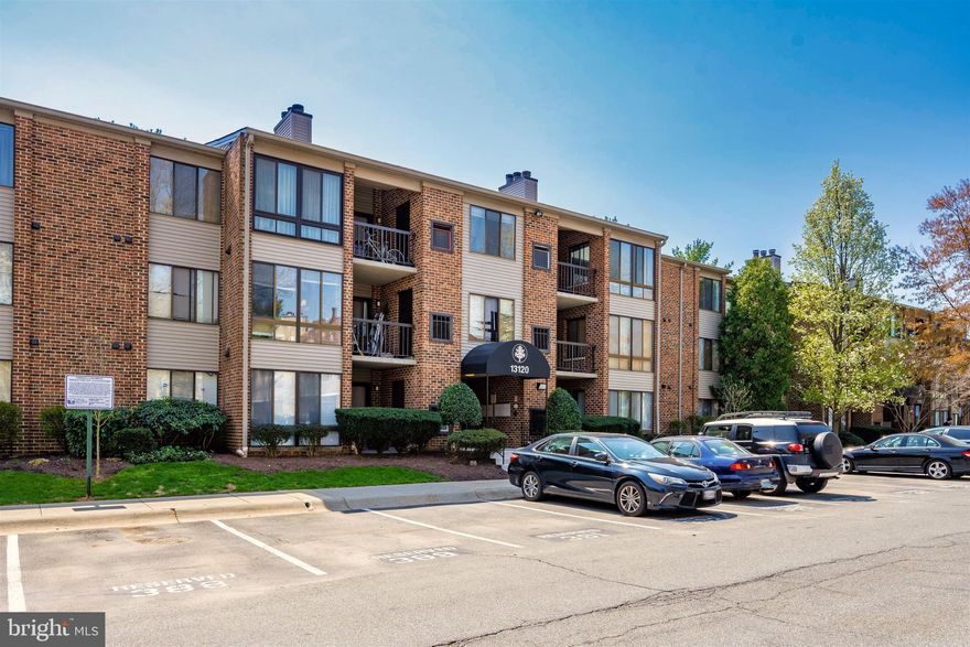 Beautiful & well maintained 3 Bedrooms-2 Bathrooms Condominium in the desirable Farmingdale Subdivision of Germantown. This is a very spacious unit with more 1100 sqft located at the top level.  It features a master bedroom with walk-in closet and master bathroom and two other ample bedrooms with lots of natural light.  The unit has separate dining and living room with a woodburning fireplace and access to a spacious balcony overlooking the parking area. It also has a spacious kitchen with an eat-in area with vaulted ceilings and skylights.  With a full-size washer and dryer inside the unit, you will only want to leave home to enjoy the community amenities which include swimming pool, Exercise room, playground and more.  The property has been well maintained and comes with a 1-year 2-10 Home Warranty for a complete peace of mind of the new owners. It is conveniently located close to Parks, shopping centers, bus stops, commuting routs, restaurants, and much more.