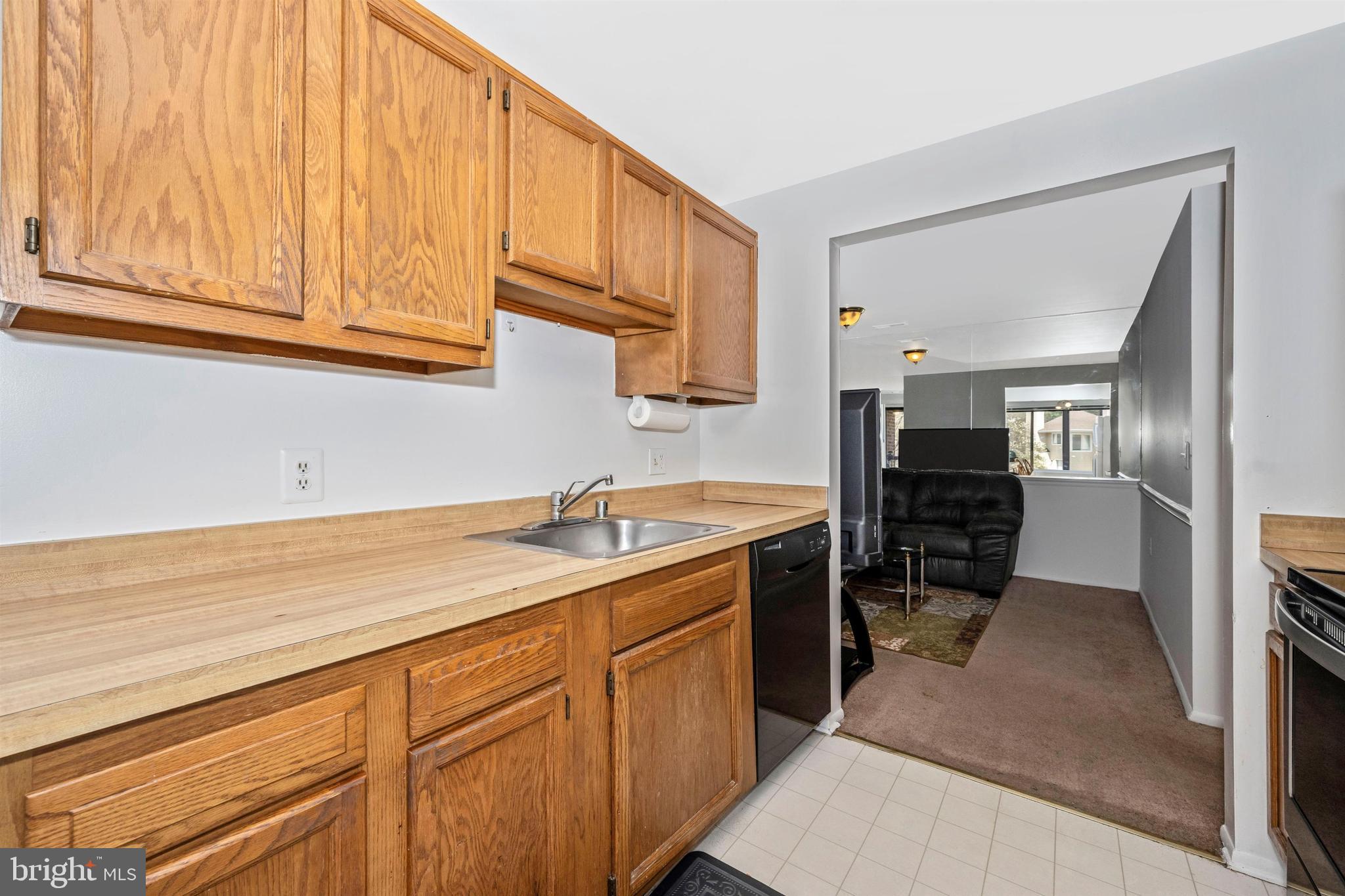 FARMINGDALE - Residential