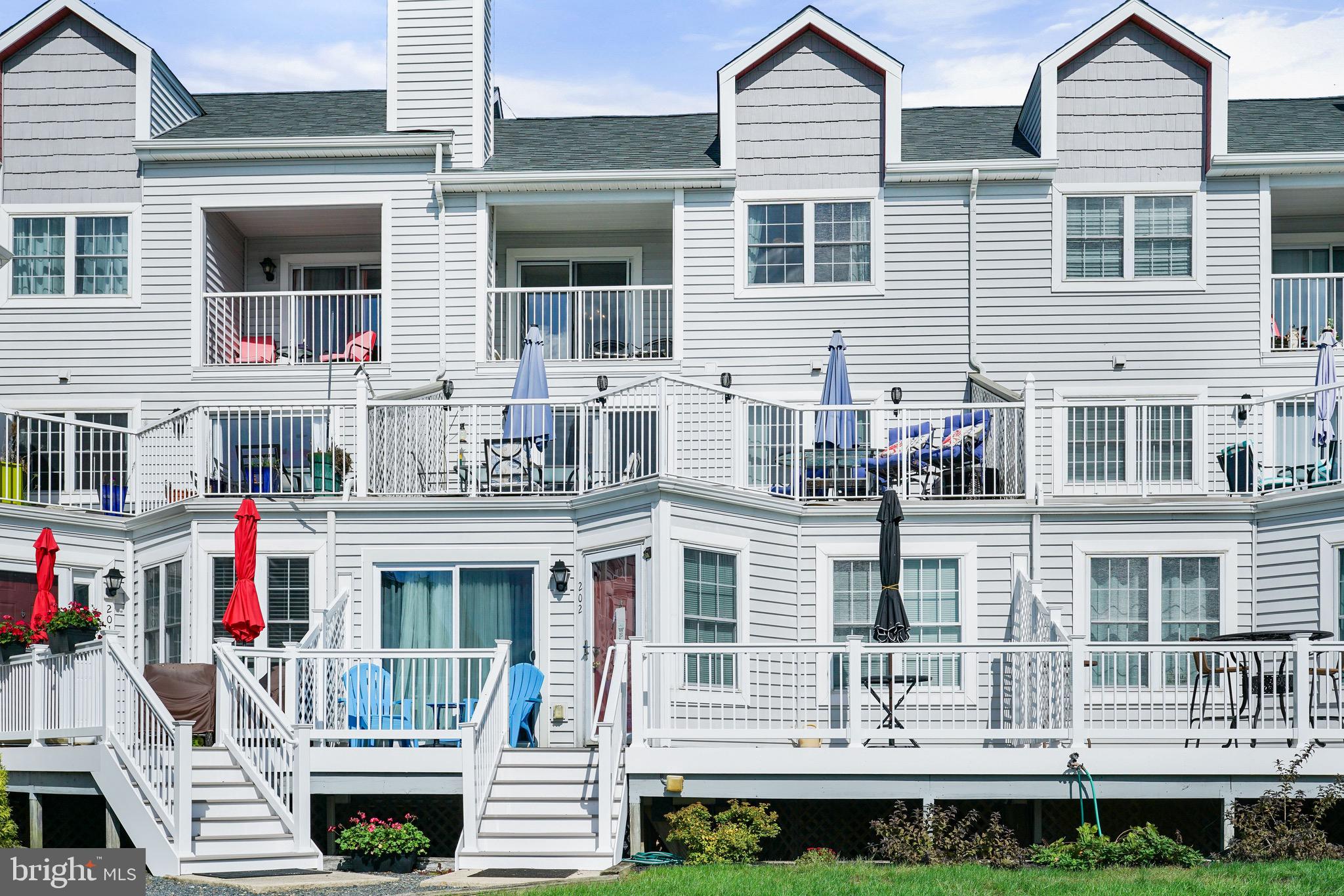 TOMES LANDING - Residential