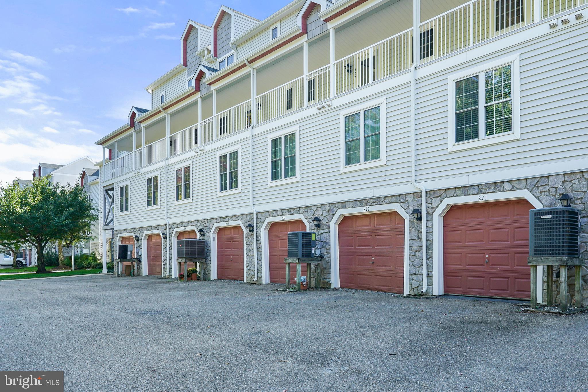 TOMES LANDING - Residential