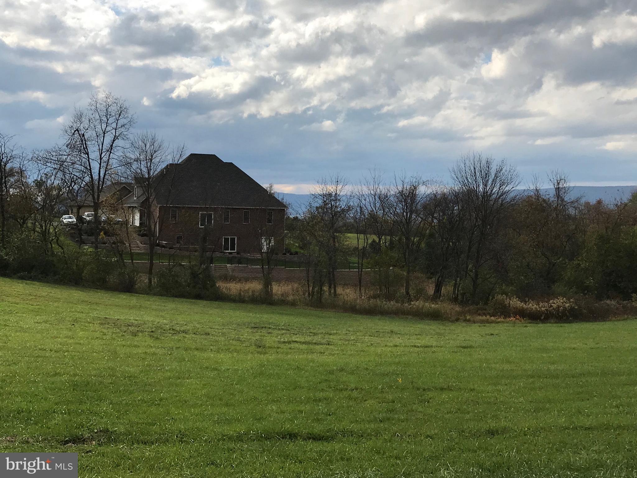 FOOTHILLS OF KENSINGTON - Land