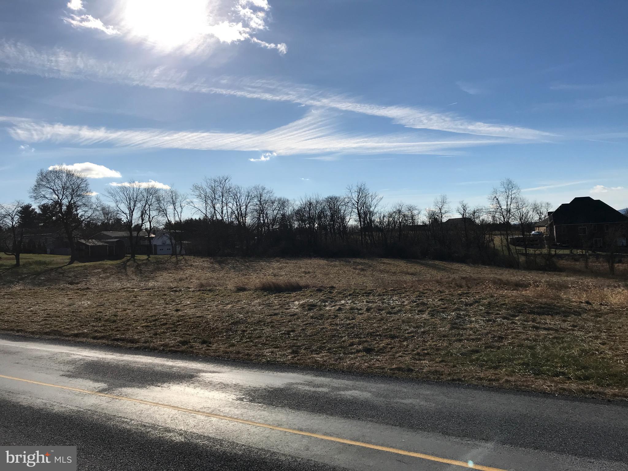 FOOTHILLS OF KENSINGTON - Land