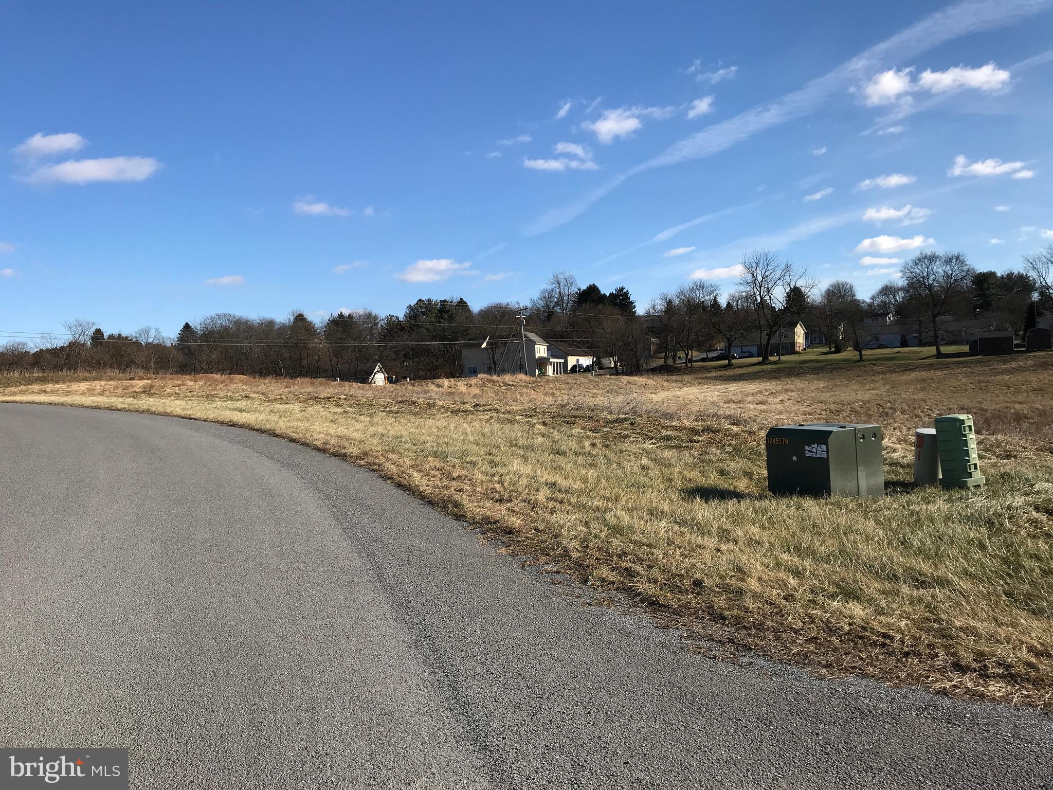 FOOTHILLS OF KENSINGTON - Land