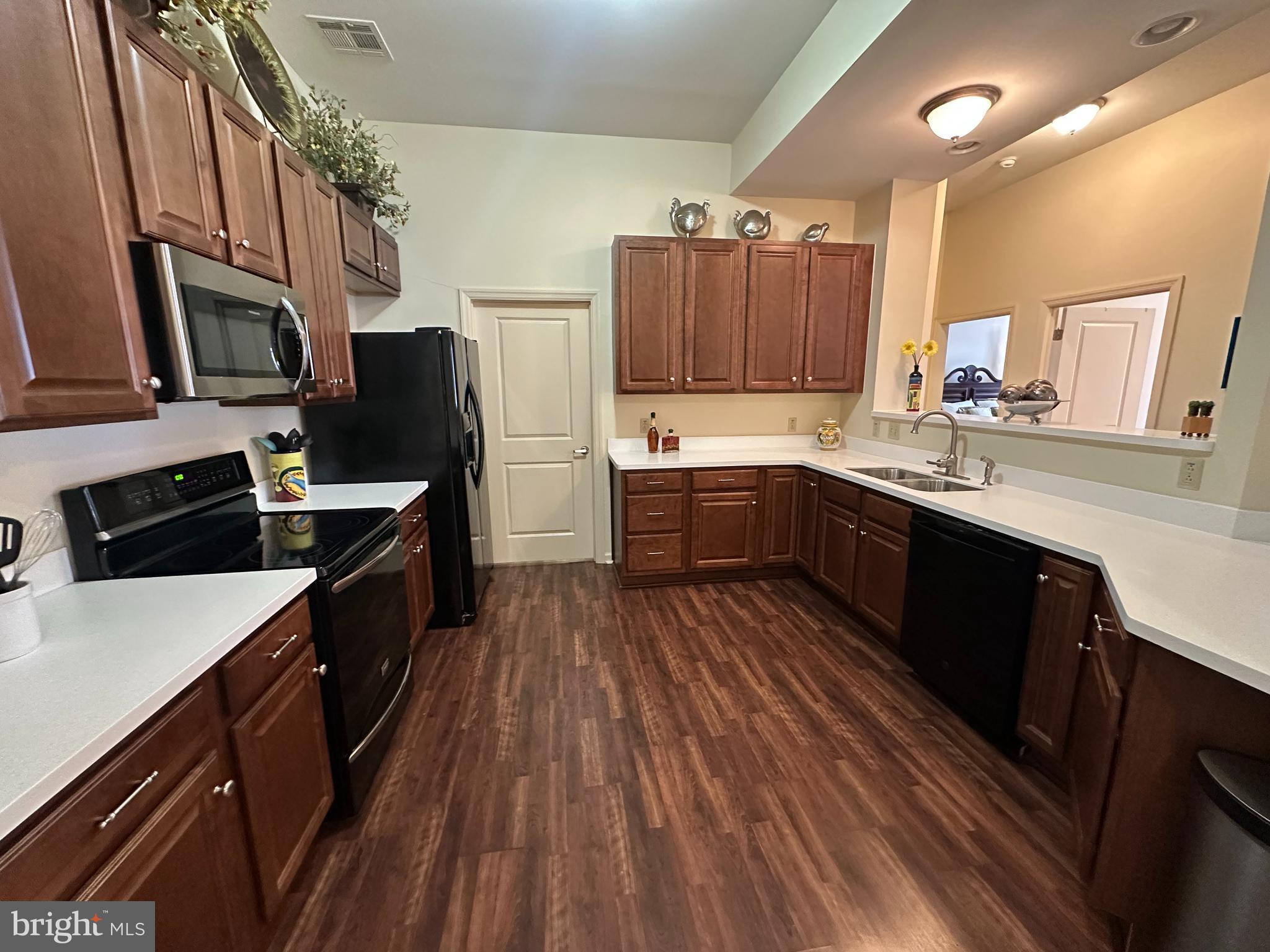 THE SUMMIT AT SHILOH - Residential