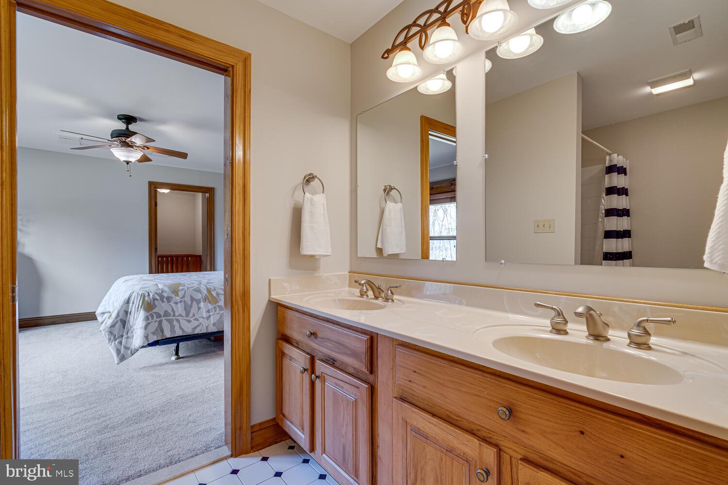 CALMES NECK ESTATES - Residential