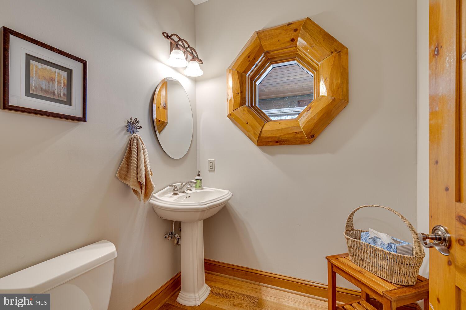 CALMES NECK ESTATES - Residential