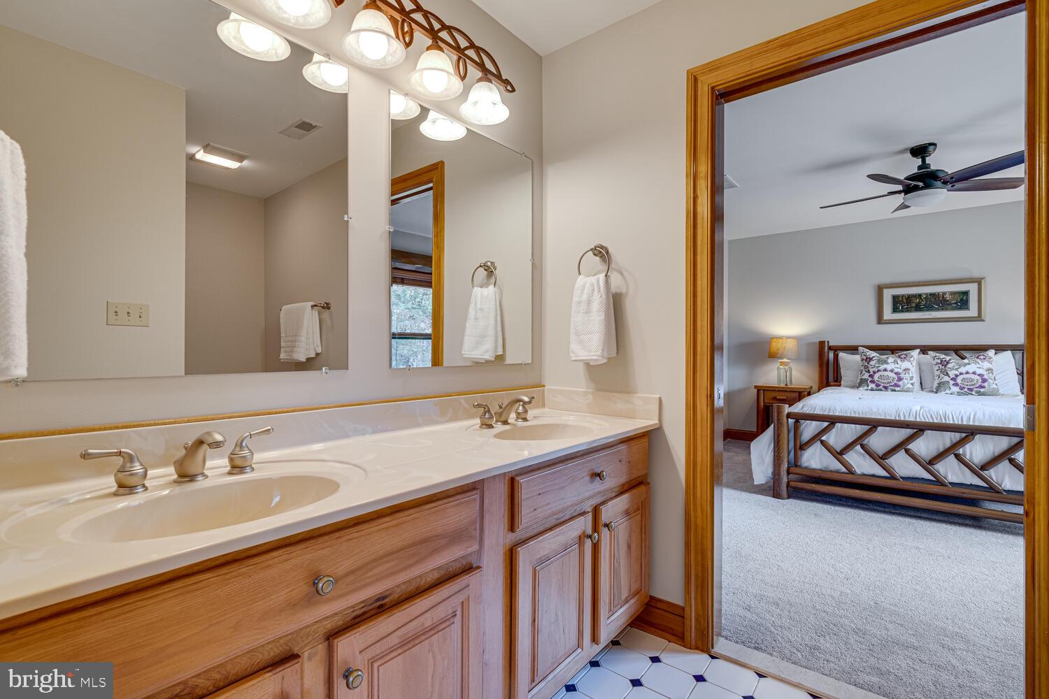 CALMES NECK ESTATES - Residential