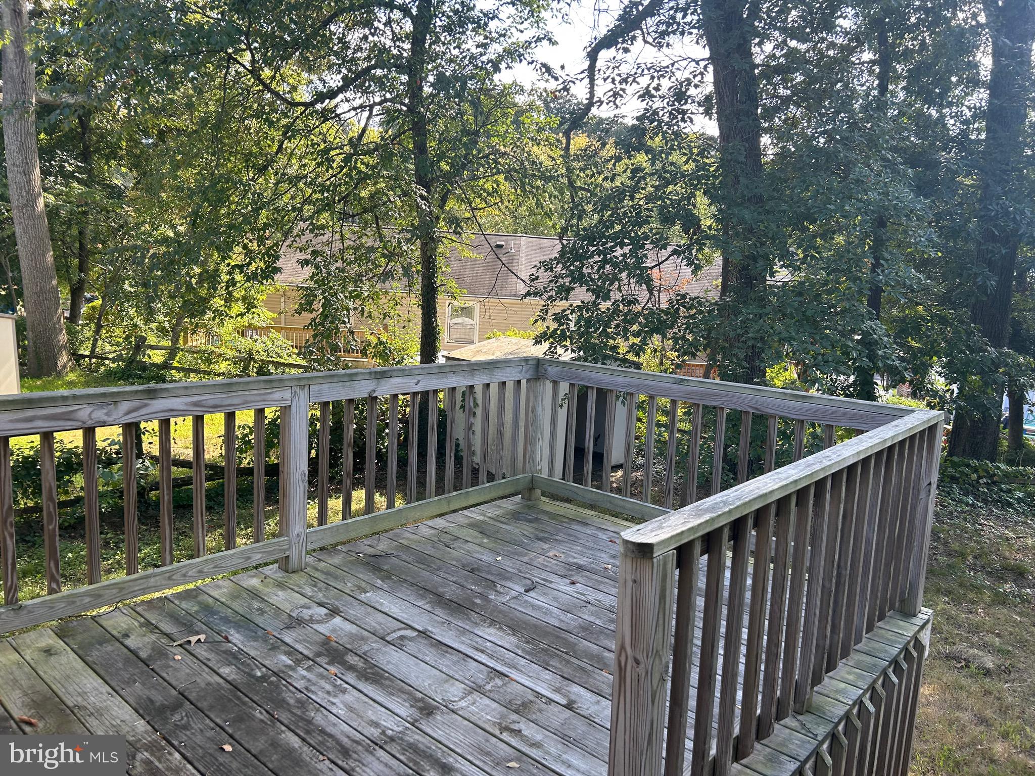 MCKINSEY WOODS - Residential Lease