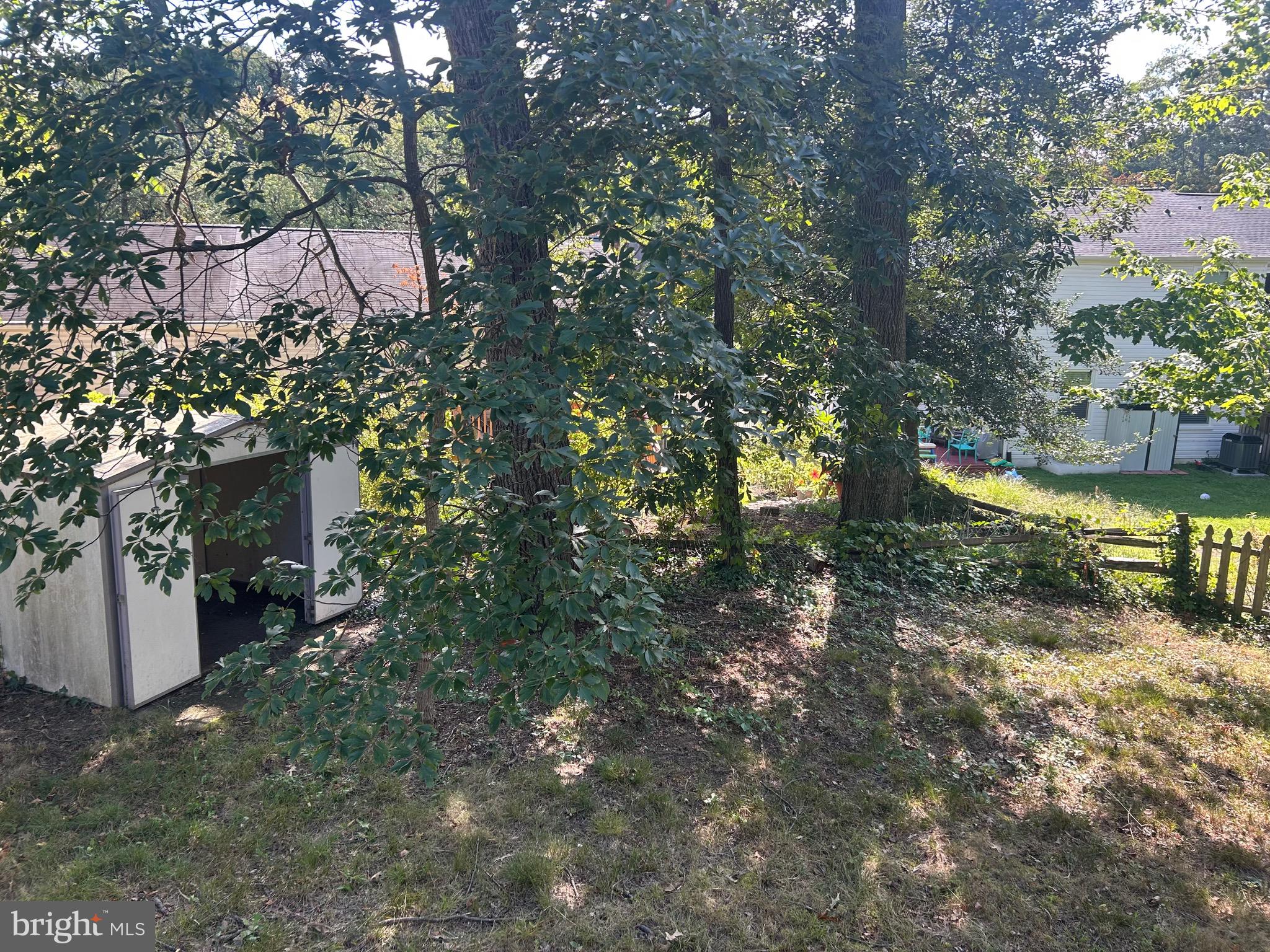 MCKINSEY WOODS - Residential Lease