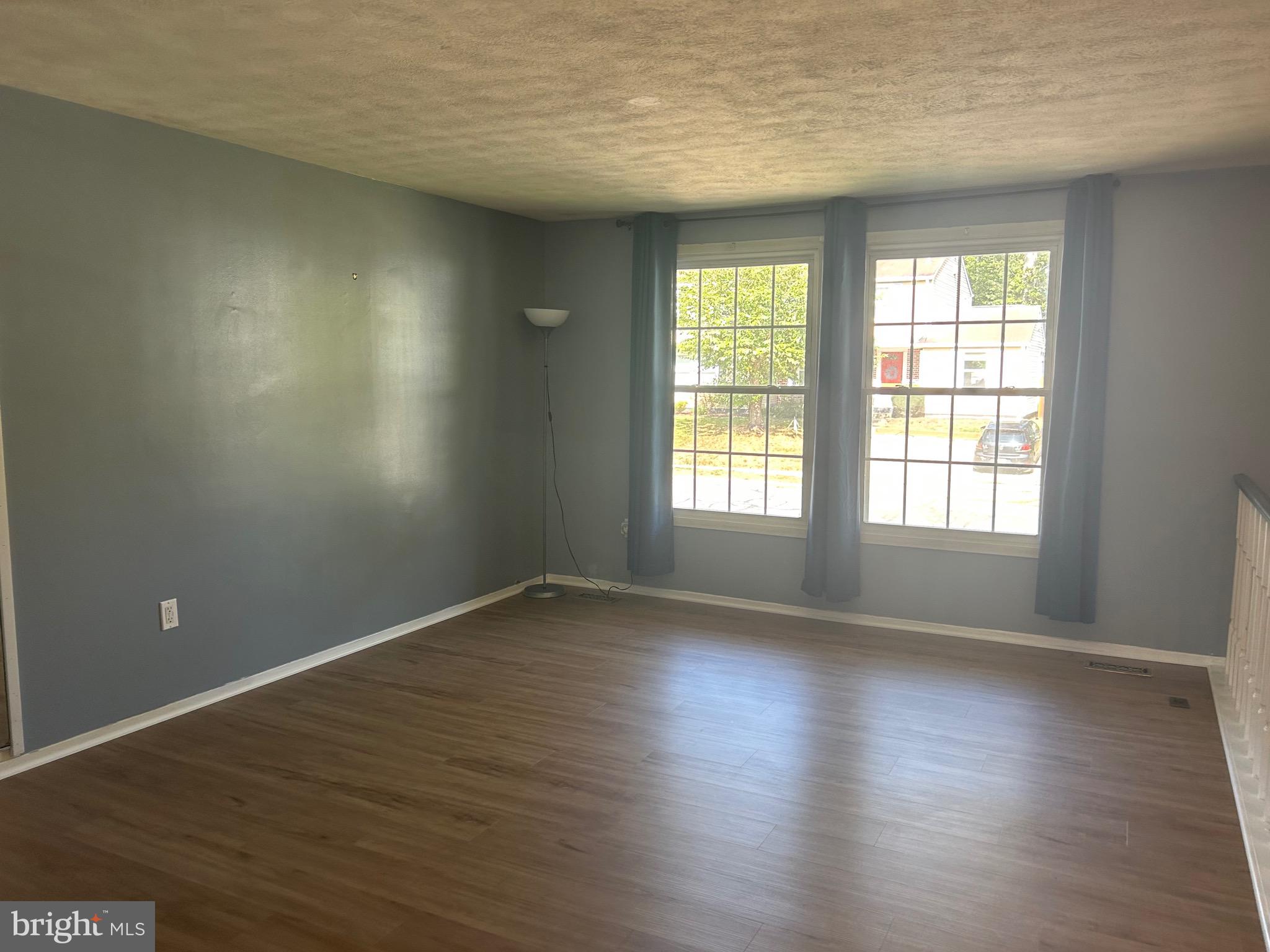 MCKINSEY WOODS - Residential Lease