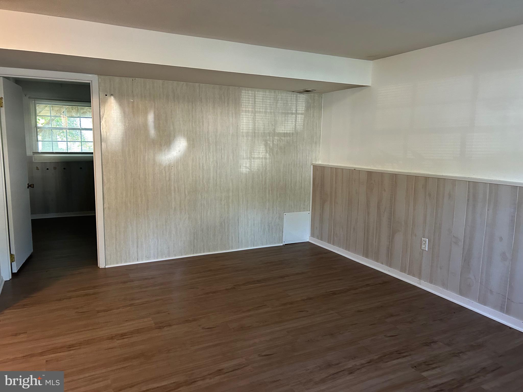 MCKINSEY WOODS - Residential Lease