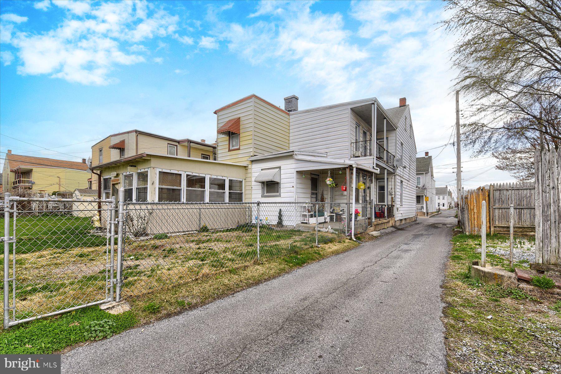 LEBANON CITY - Residential