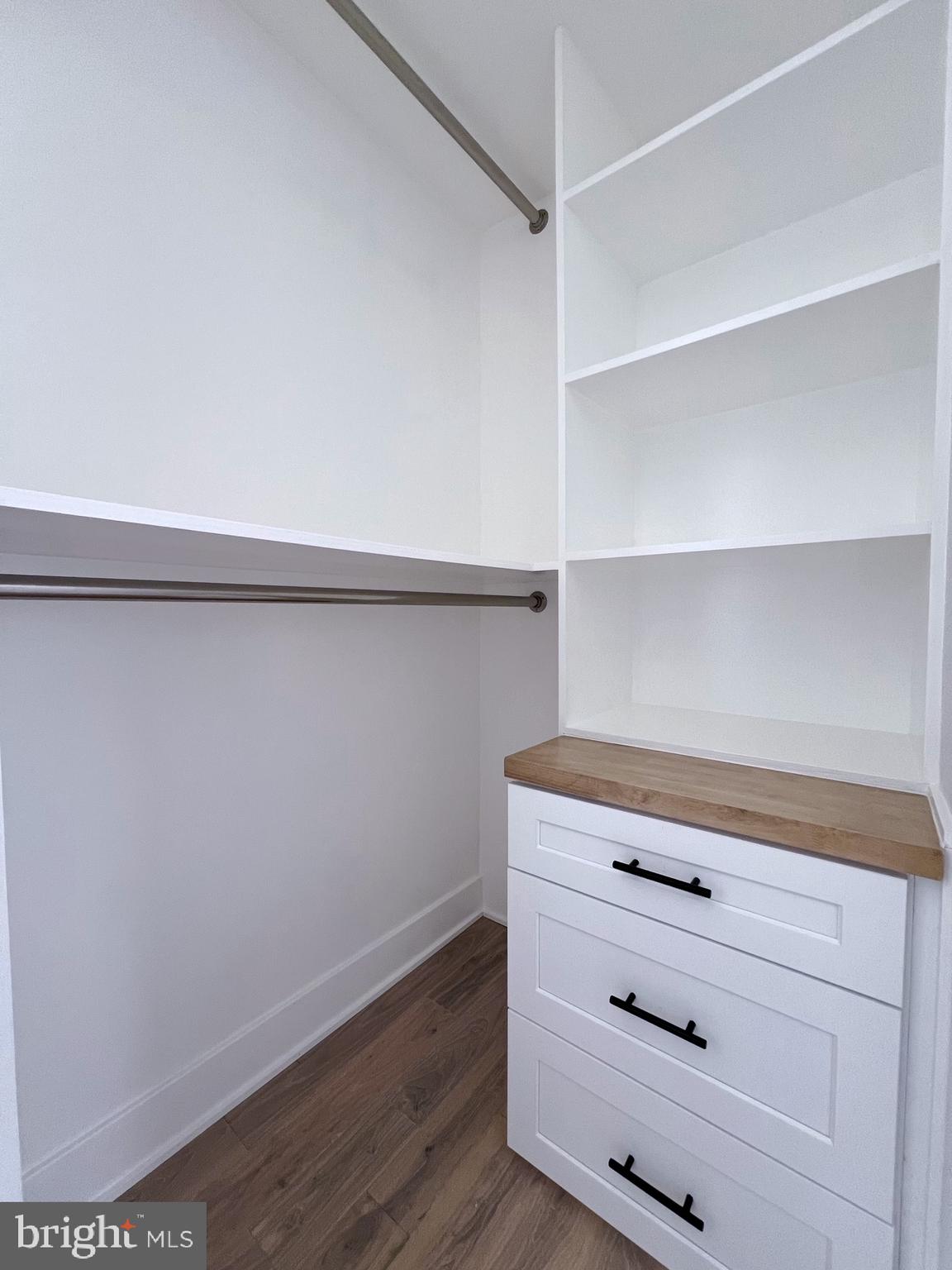 MERION STATION - Residential