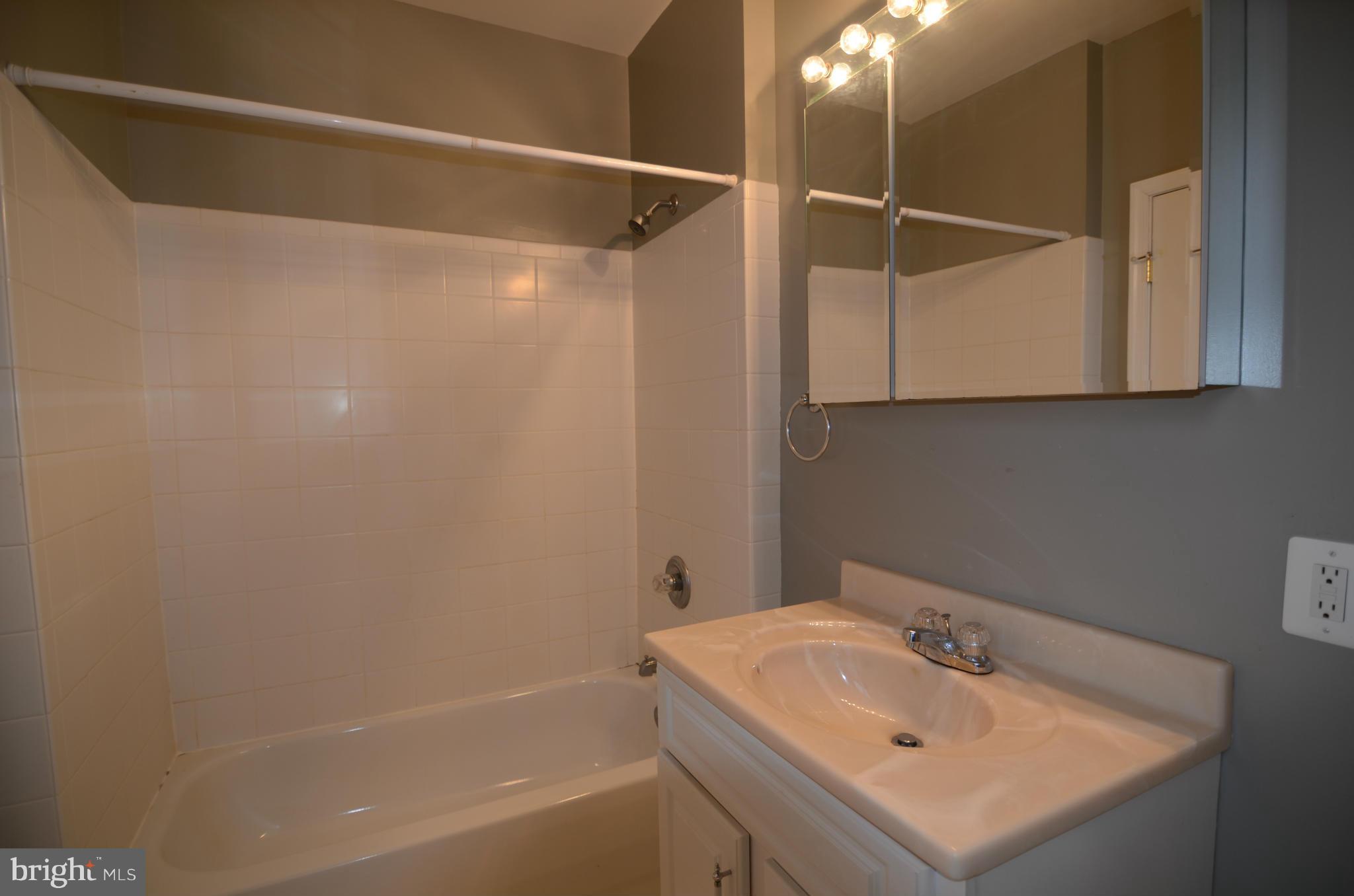 HAMPDEN HISTORIC DISTRICT - Residential