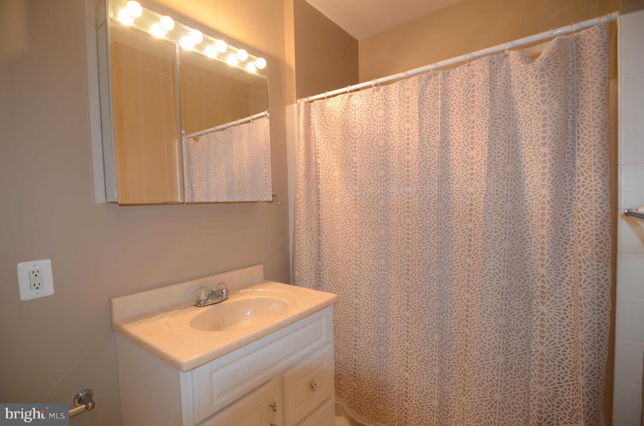 HAMPDEN HISTORIC DISTRICT - Residential