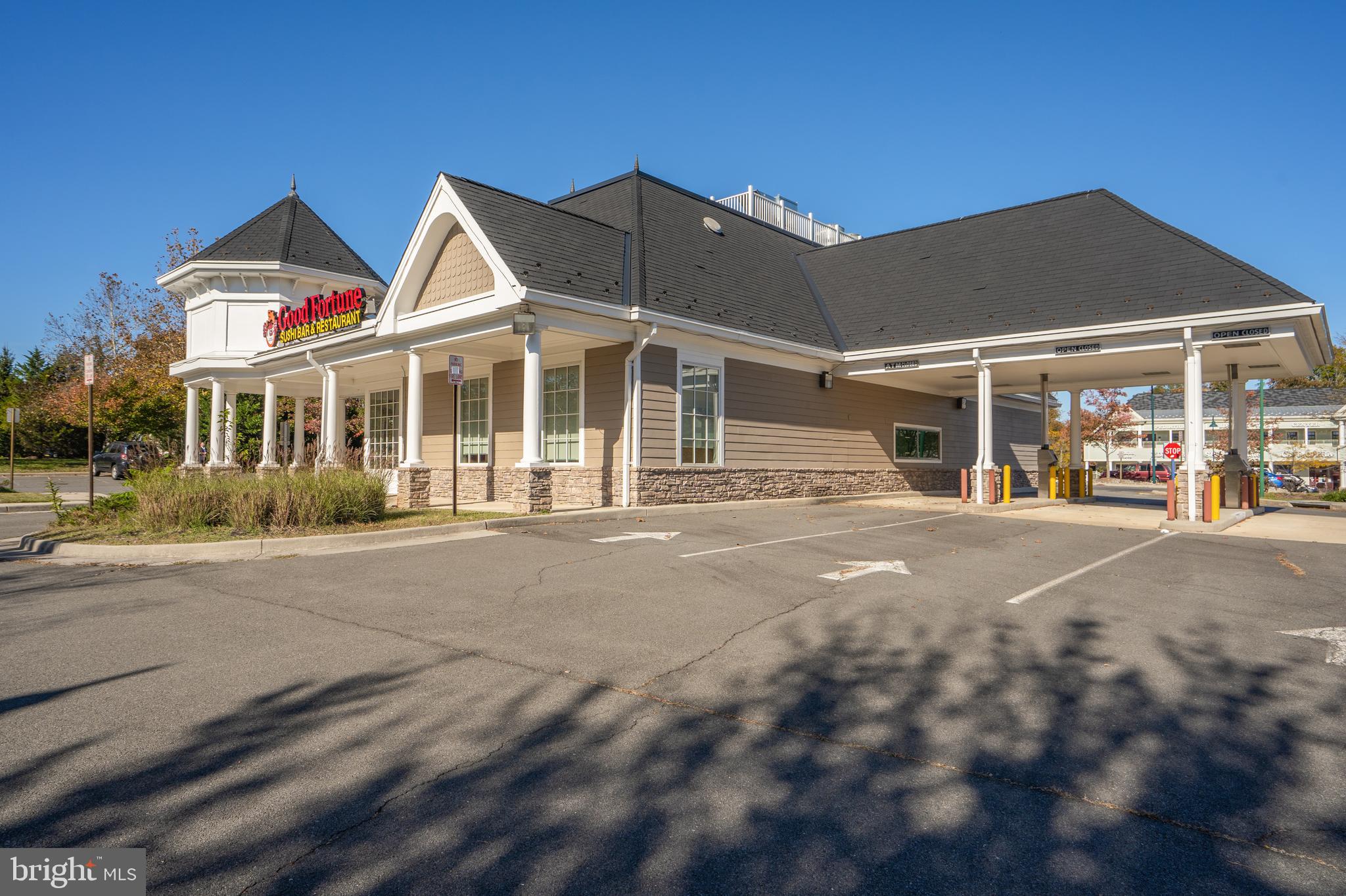 SIGNATURE AT BROADLANDS - Commercial Sale