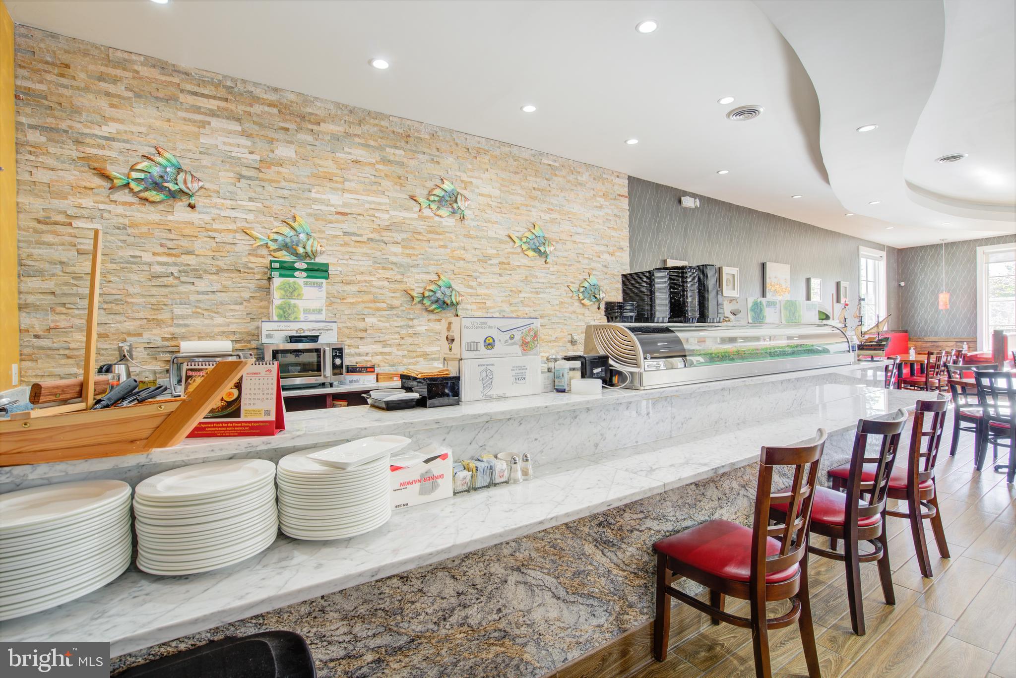 SIGNATURE AT BROADLANDS - Commercial Sale