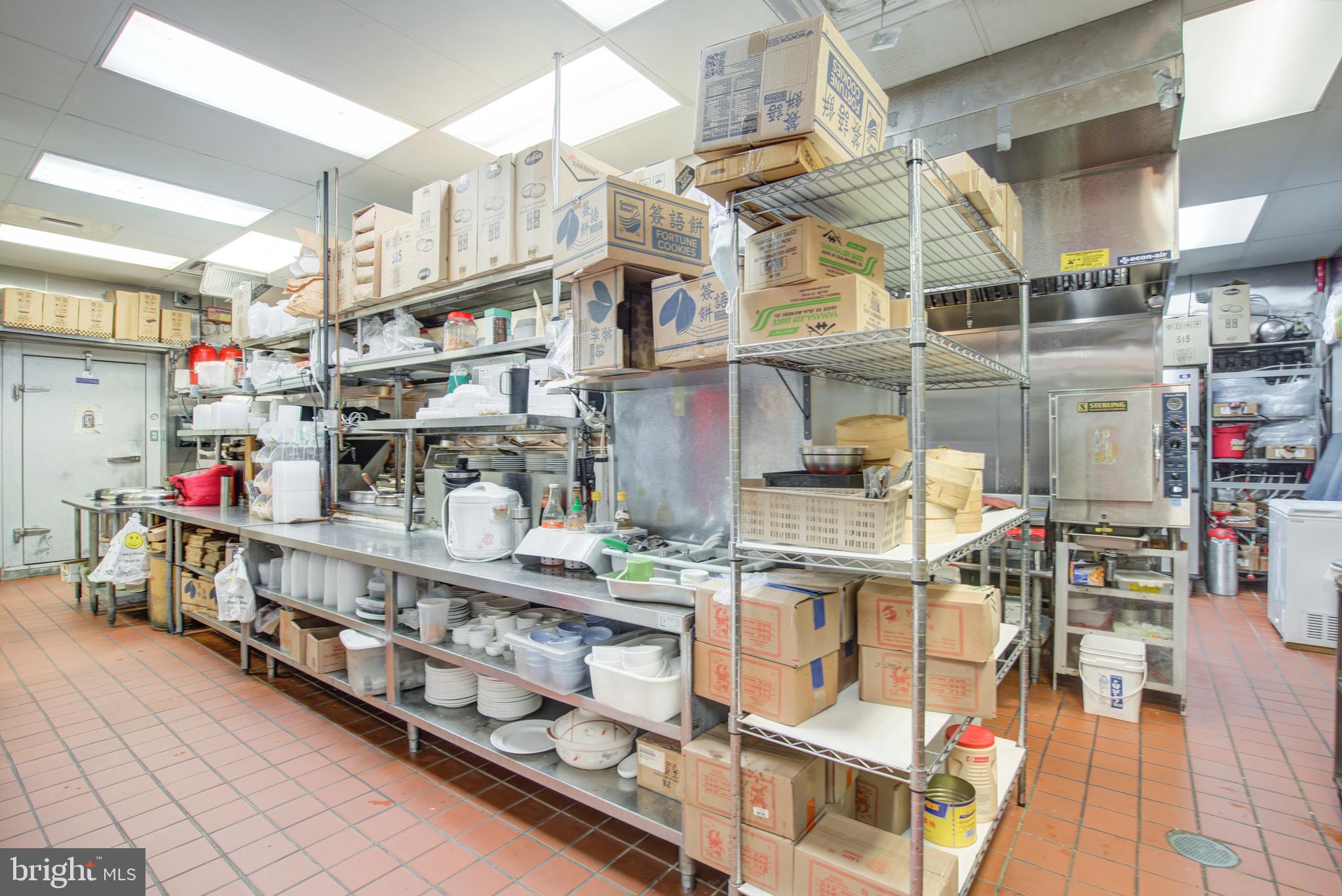 SIGNATURE AT BROADLANDS - Commercial Sale