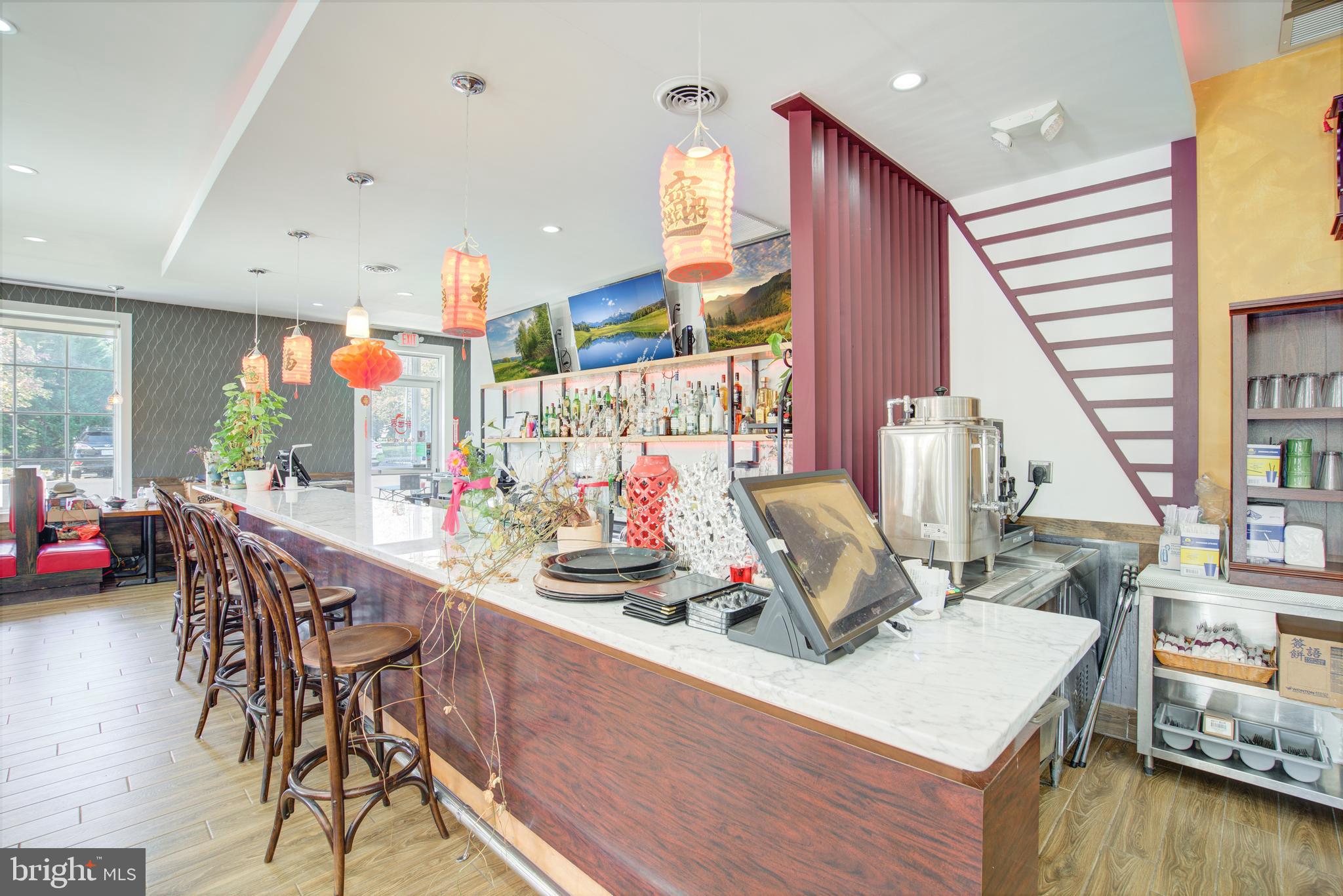 SIGNATURE AT BROADLANDS - Commercial Sale