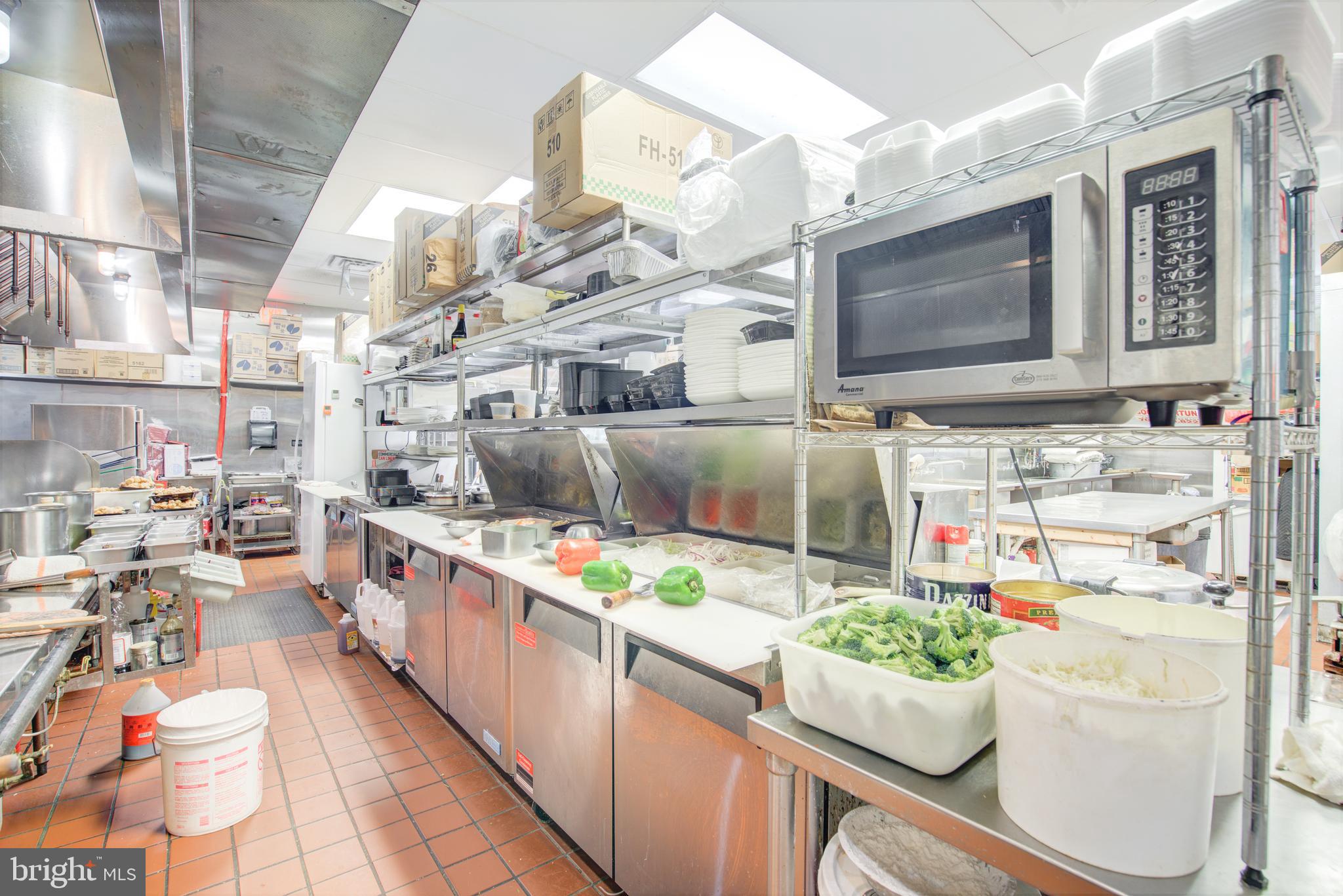 SIGNATURE AT BROADLANDS - Commercial Sale