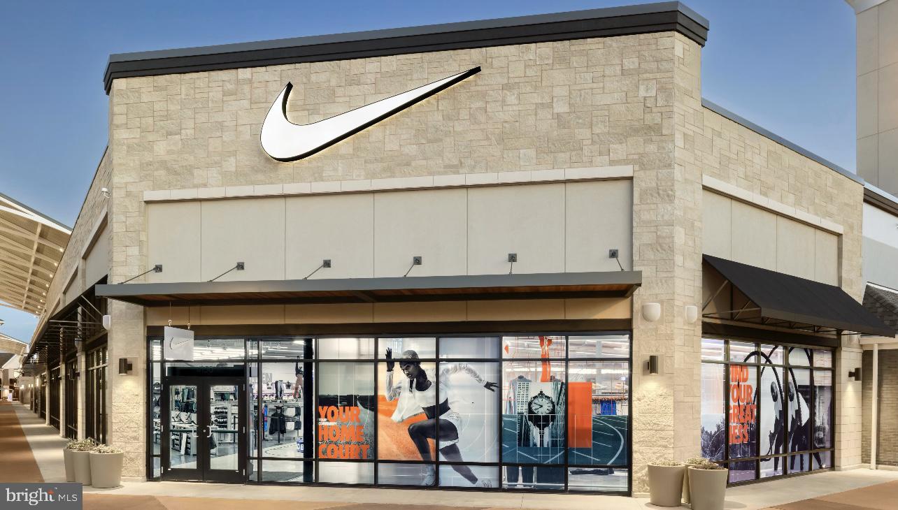 13306 CHALFONT AVENUE