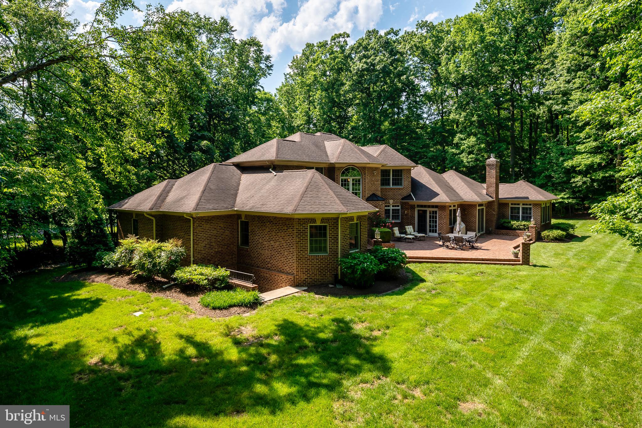 SOUTH RIVER COLONY - Residential