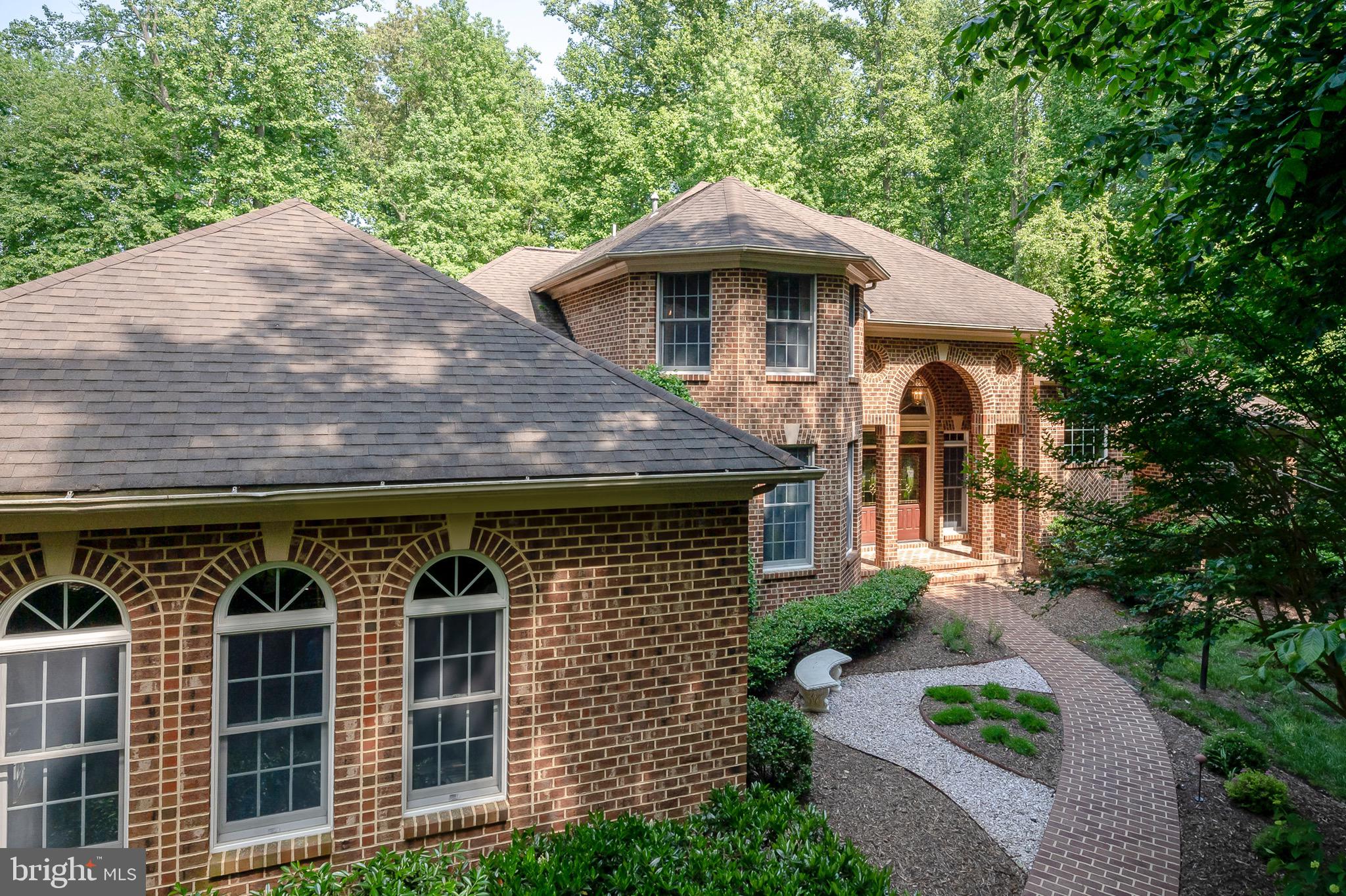 SOUTH RIVER COLONY - Residential