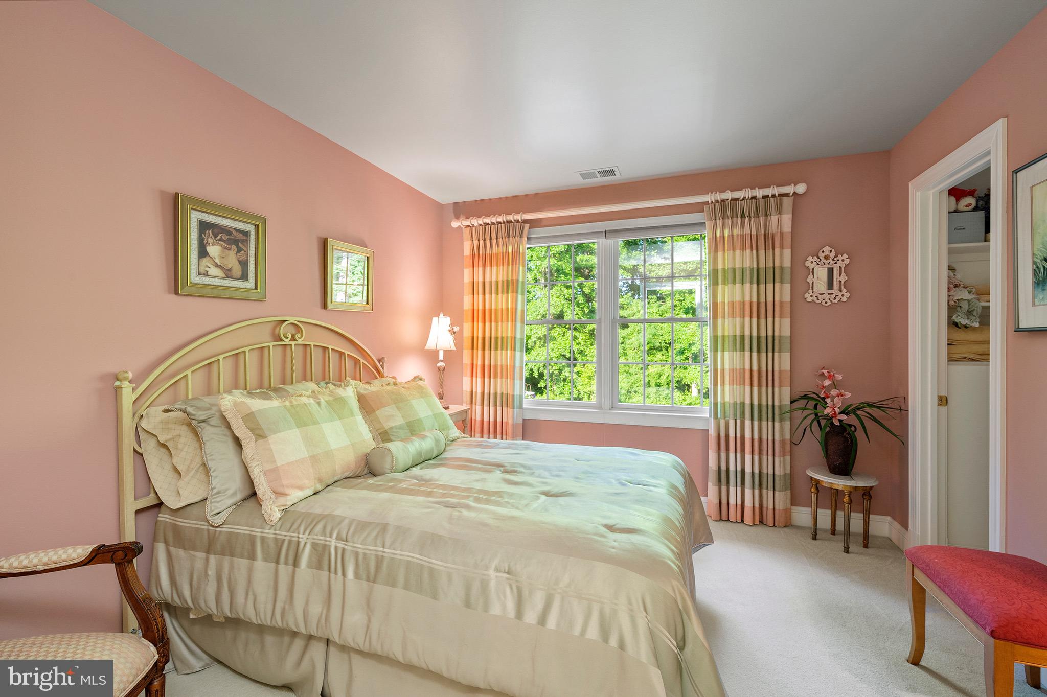 SOUTH RIVER COLONY - Residential