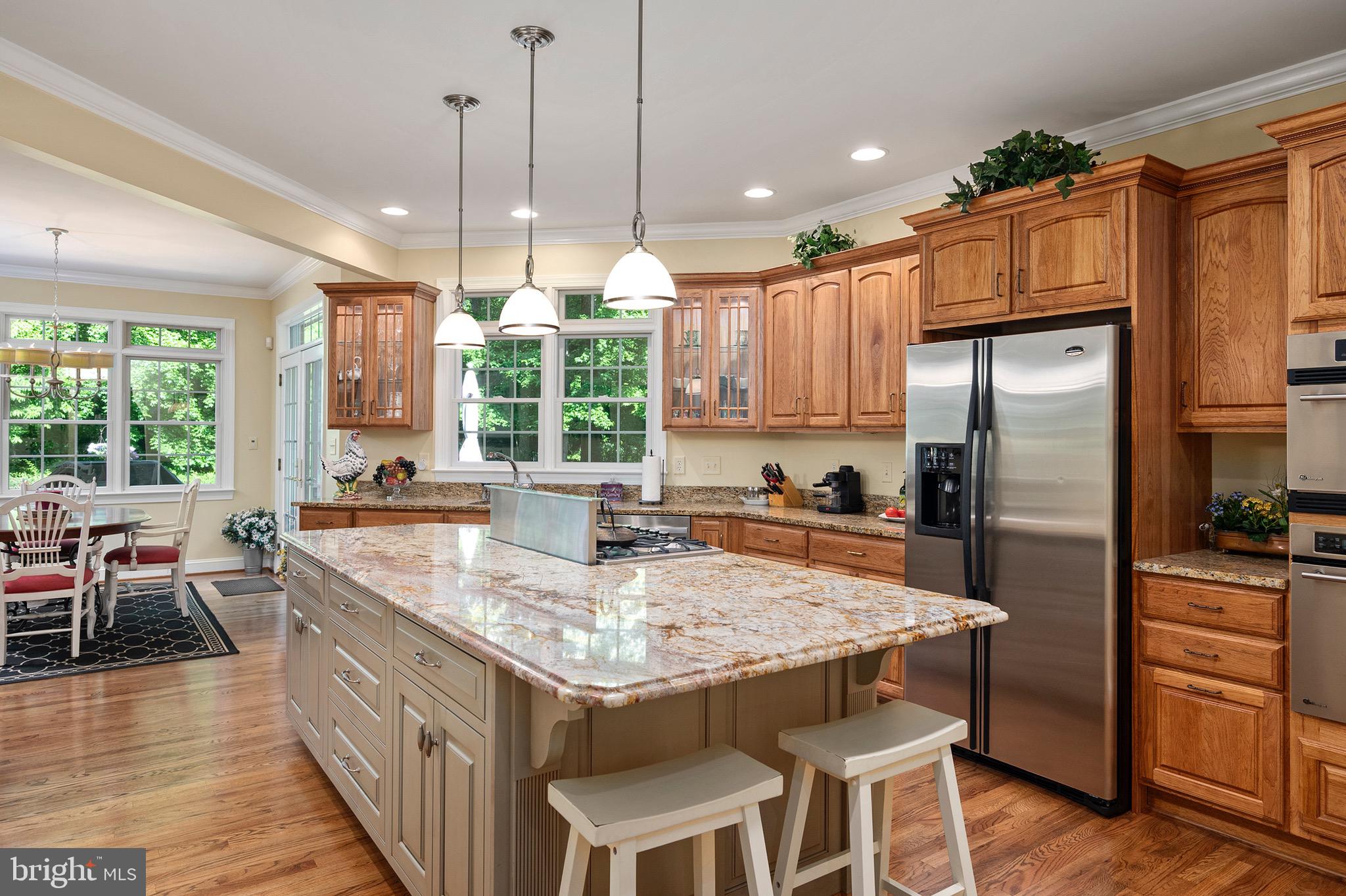 SOUTH RIVER COLONY - Residential