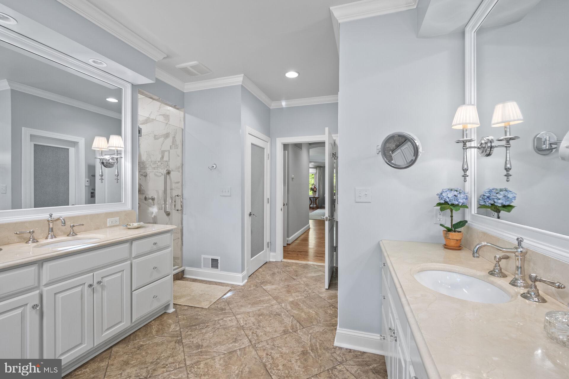 SOUTH RIVER COLONY - Residential