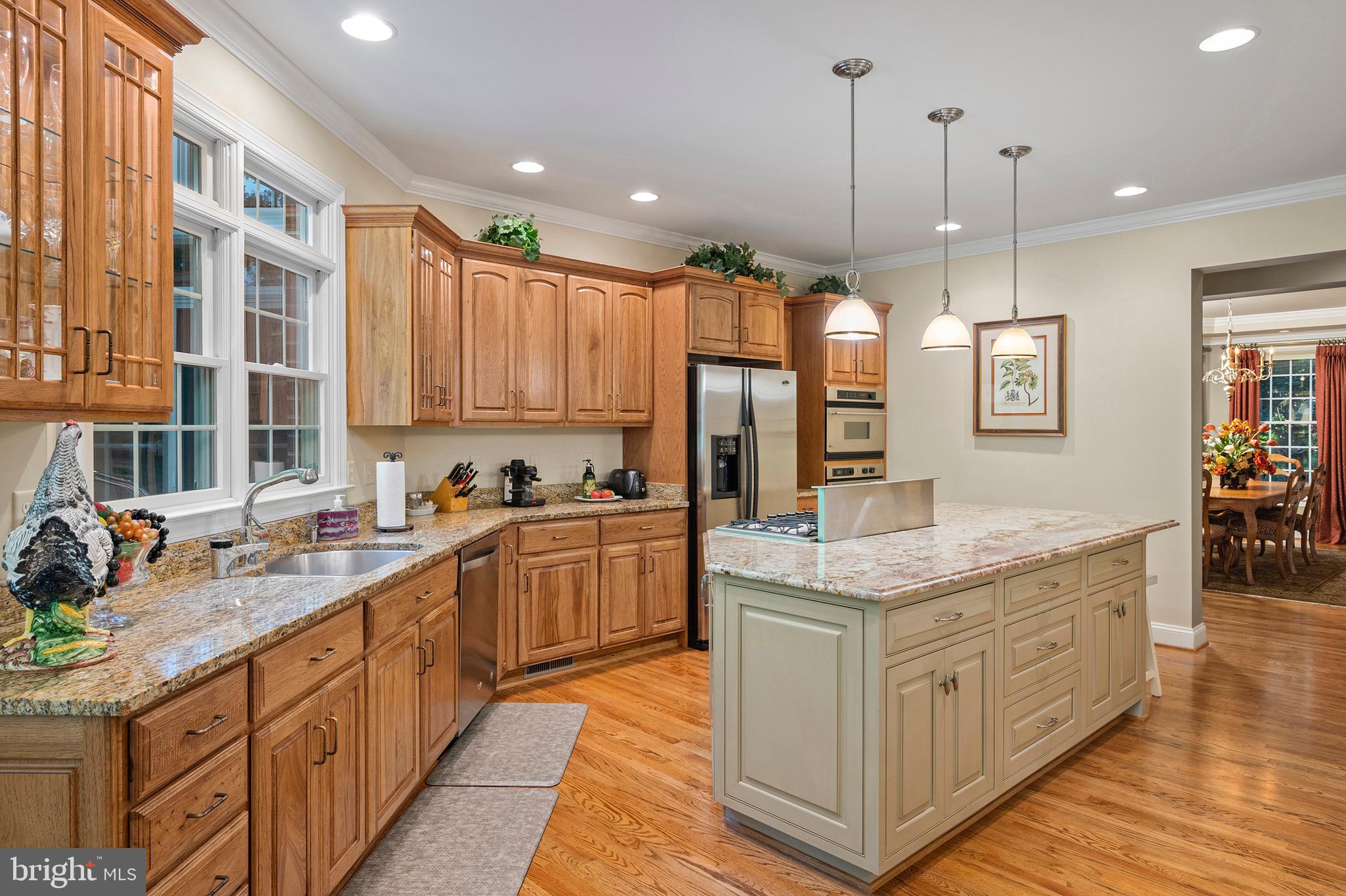 SOUTH RIVER COLONY - Residential