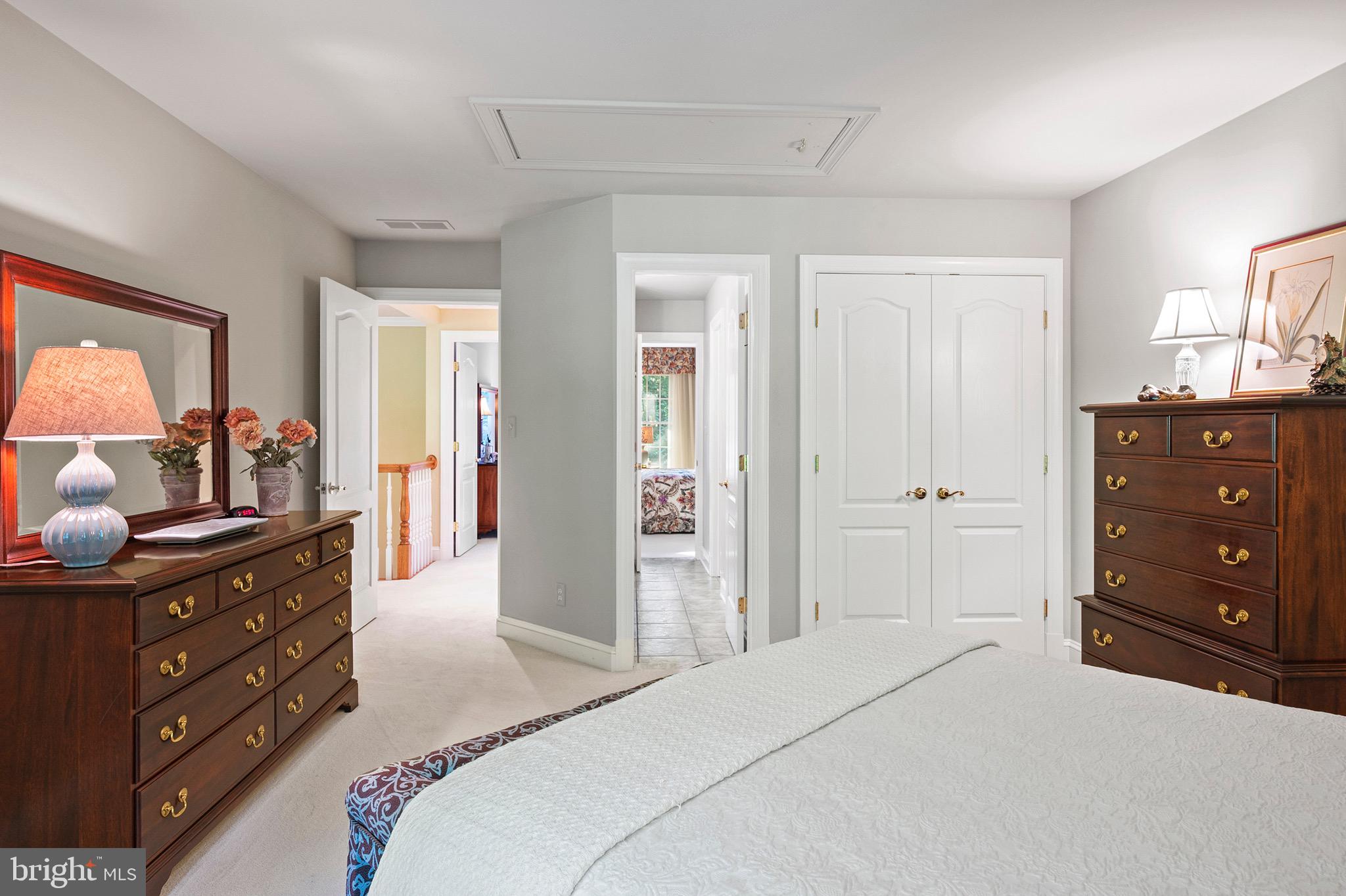 SOUTH RIVER COLONY - Residential