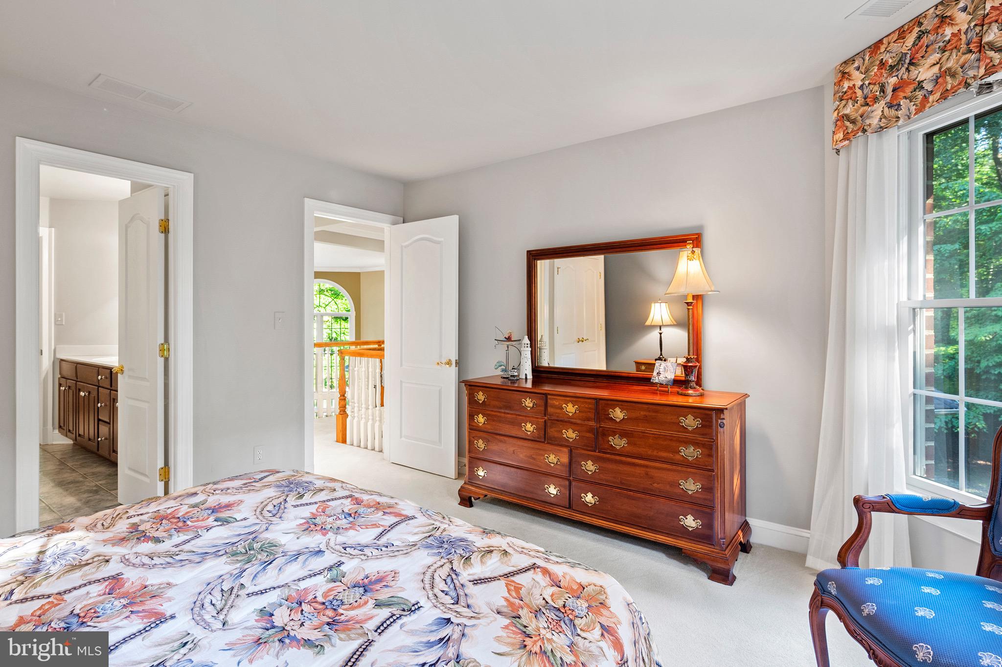 SOUTH RIVER COLONY - Residential