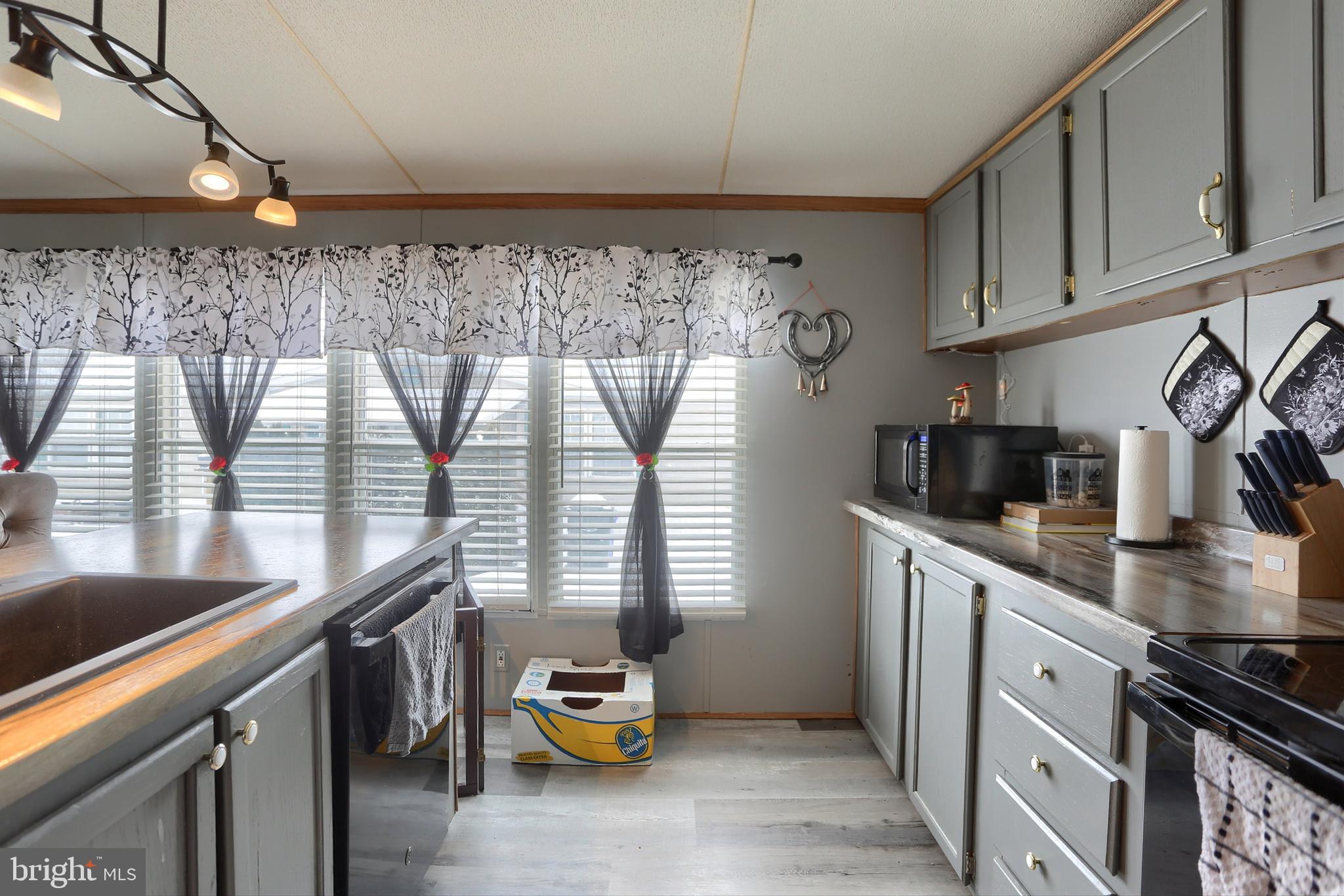 WALNUT GROVE MOBILE HOME PARK - Residential