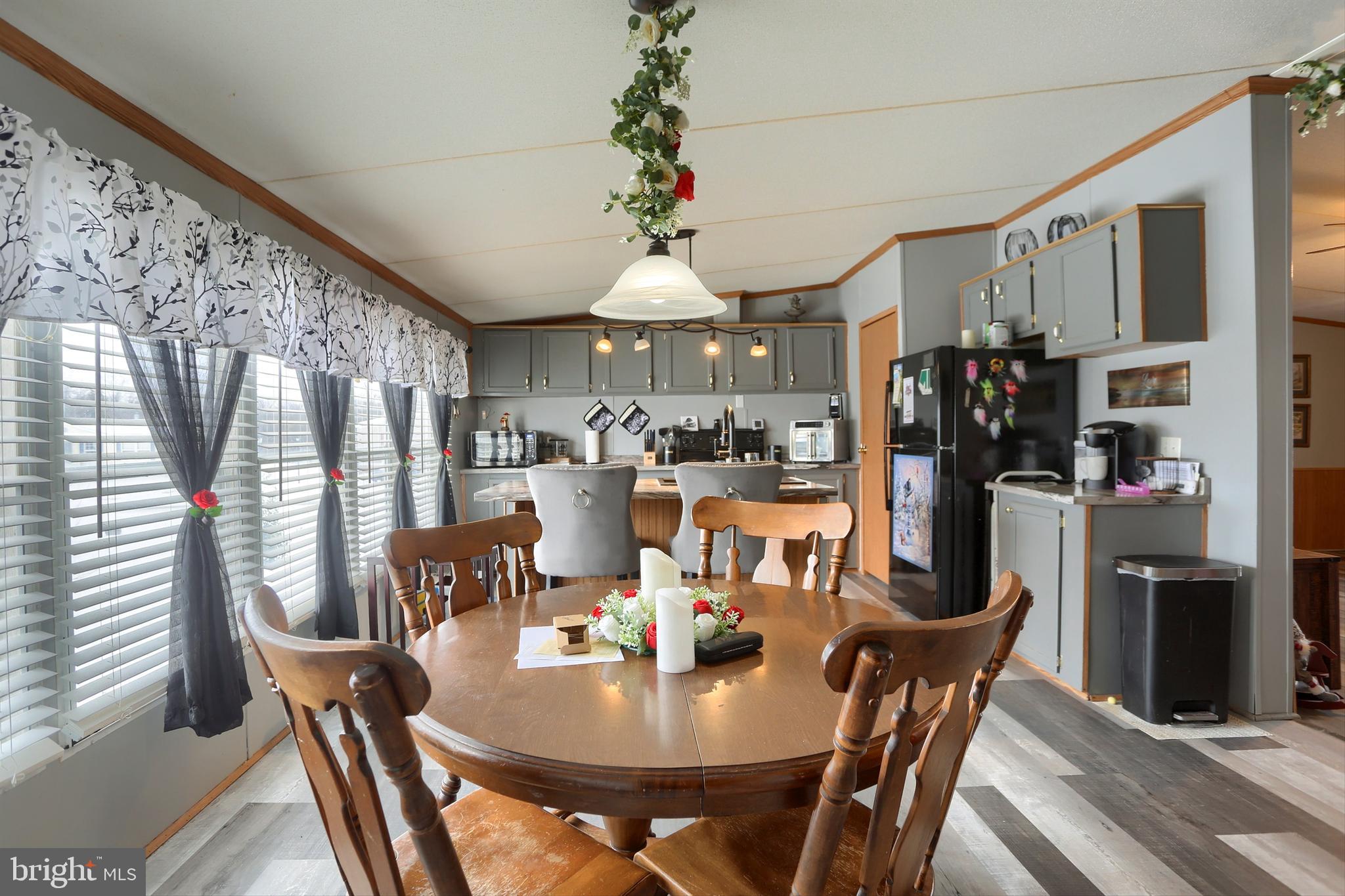 WALNUT GROVE MOBILE HOME PARK - Residential