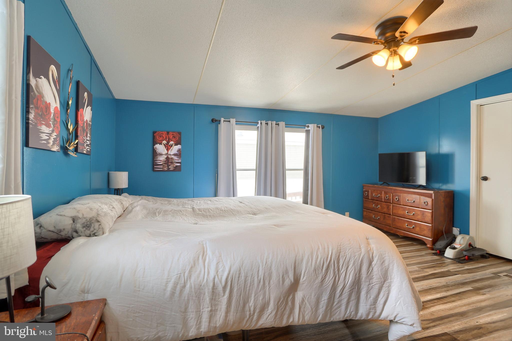 WALNUT GROVE MOBILE HOME PARK - Residential