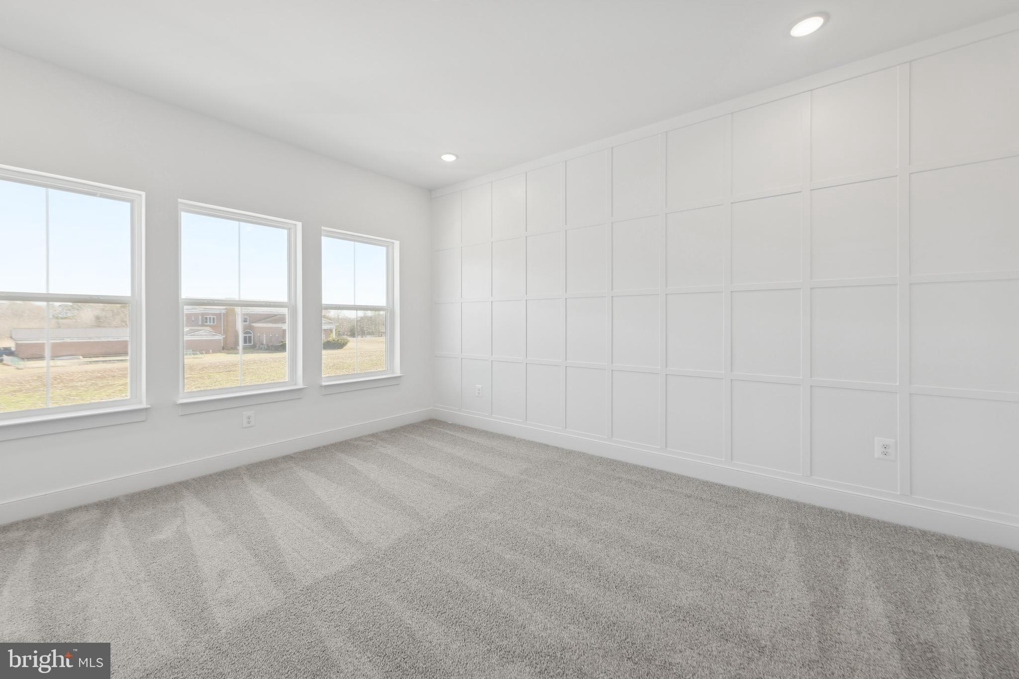 BAY KNOLLS - Residential