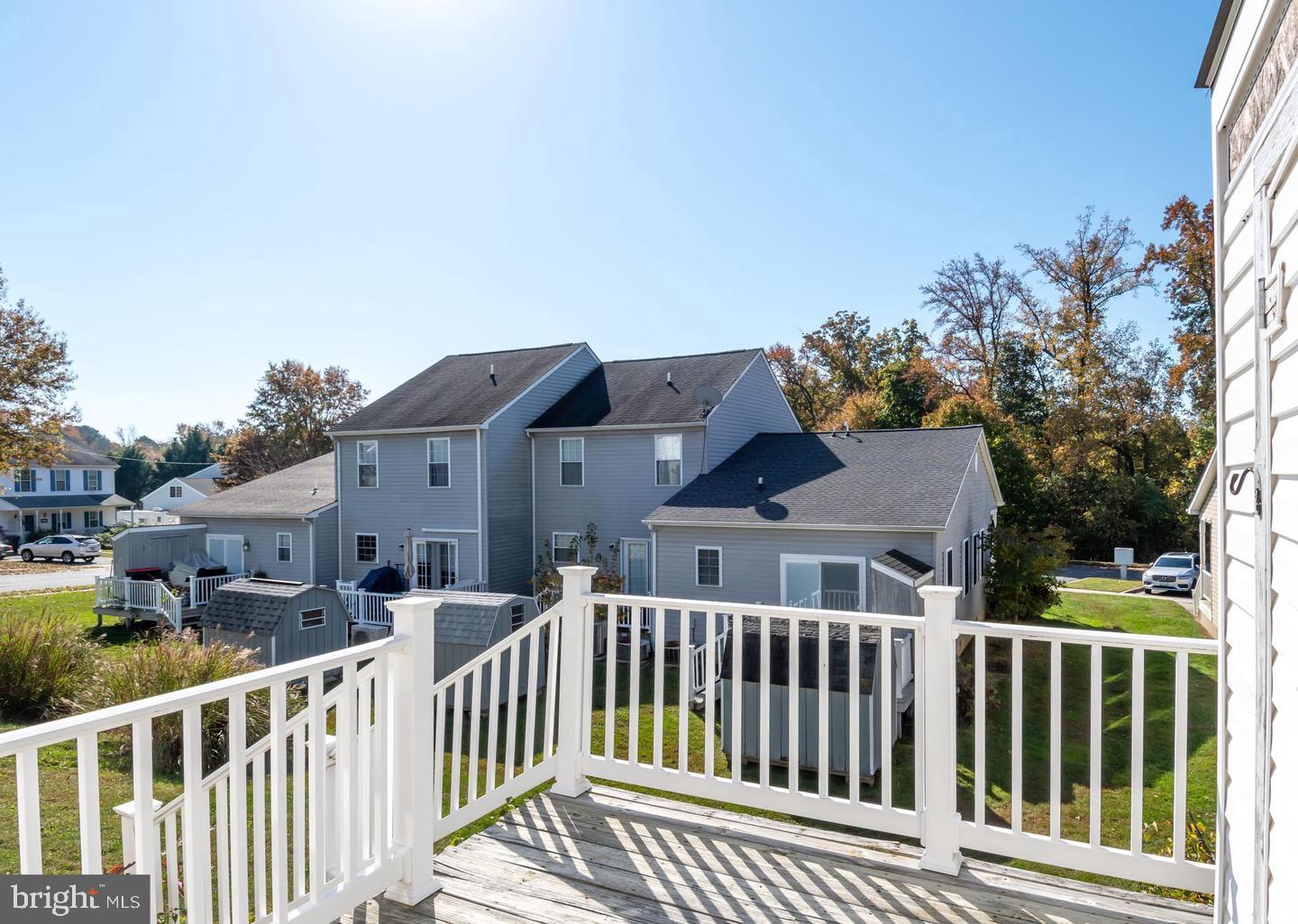 WAYLANDS - Residential