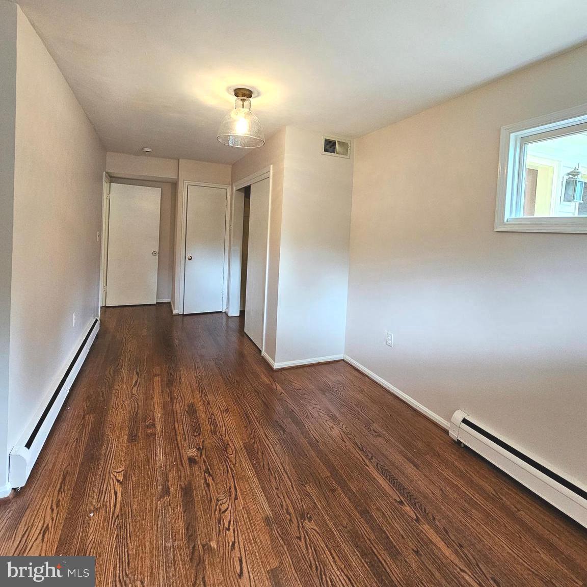 SLEEPY HOLLOW - Residential Lease