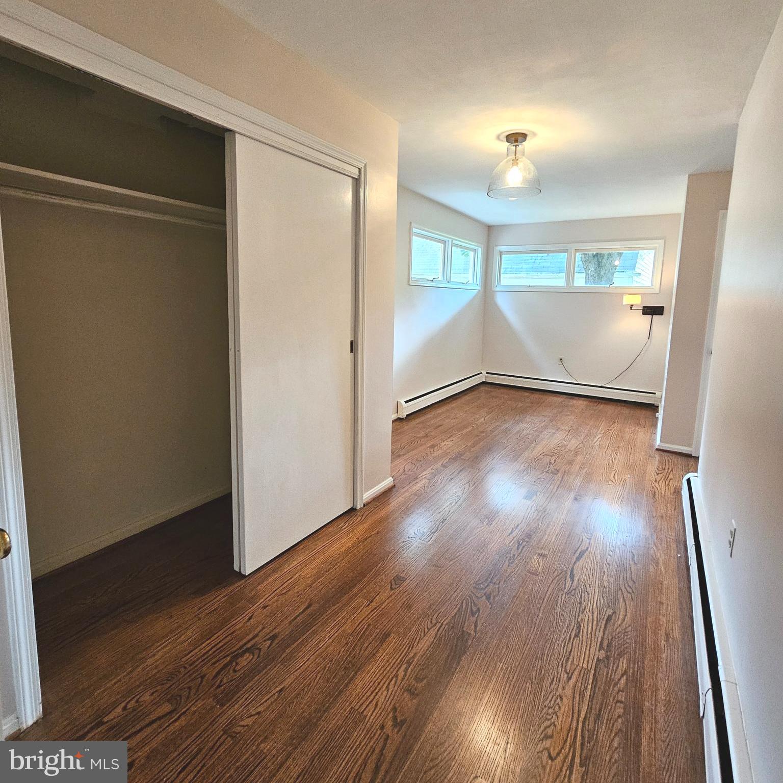 SLEEPY HOLLOW - Residential Lease