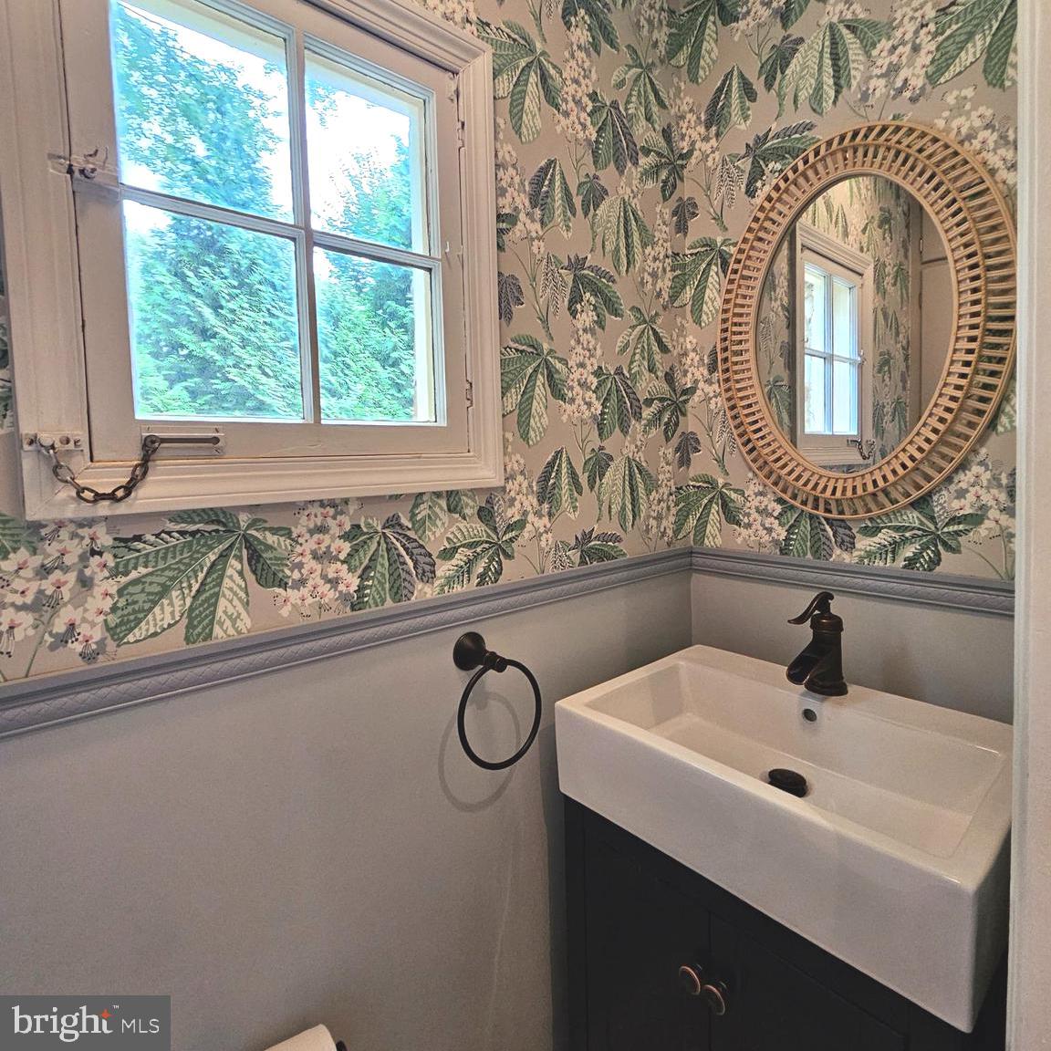 SLEEPY HOLLOW - Residential Lease